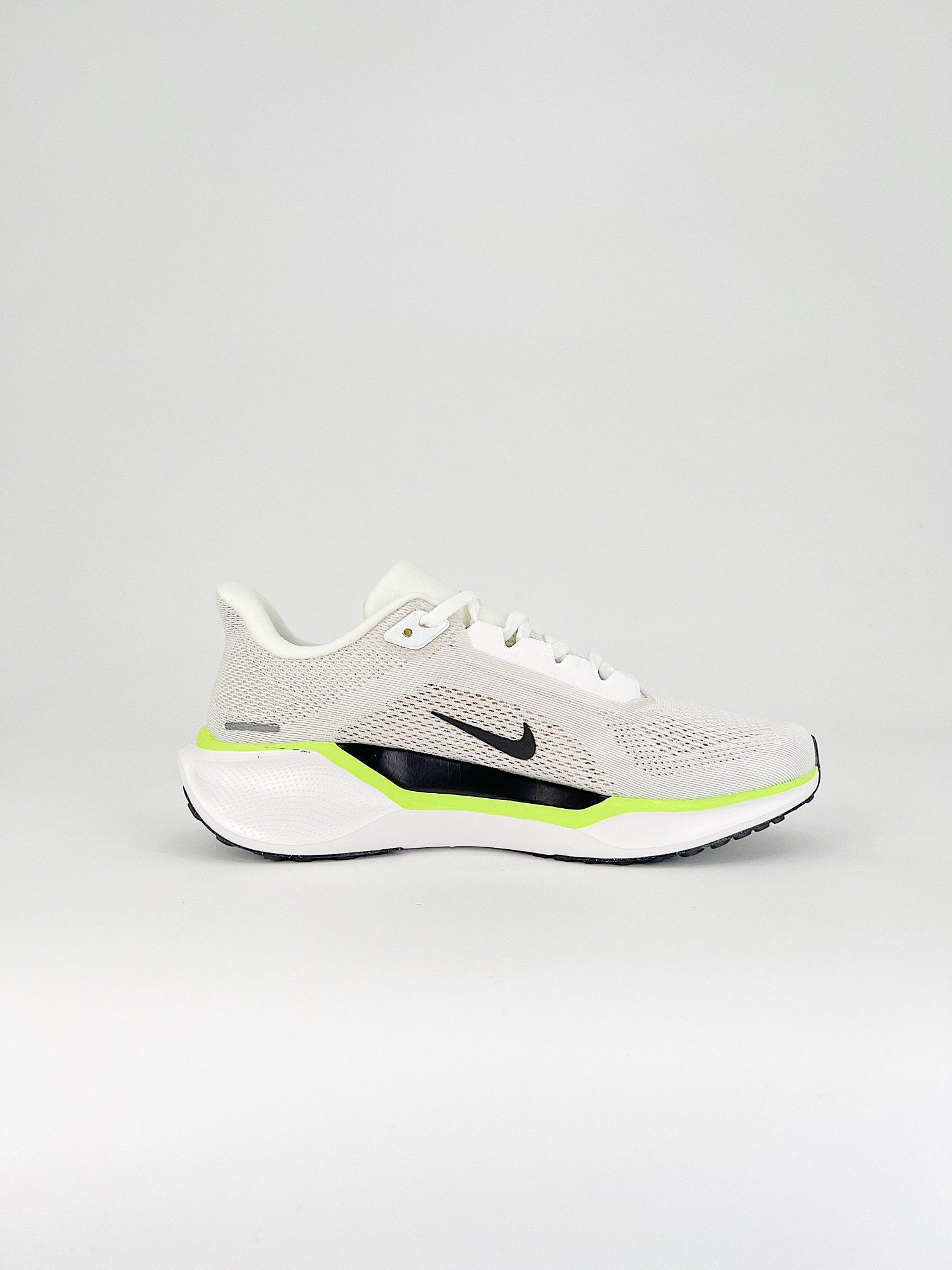 Nike Pegasus 41 - Branco/Preto/Amarelo