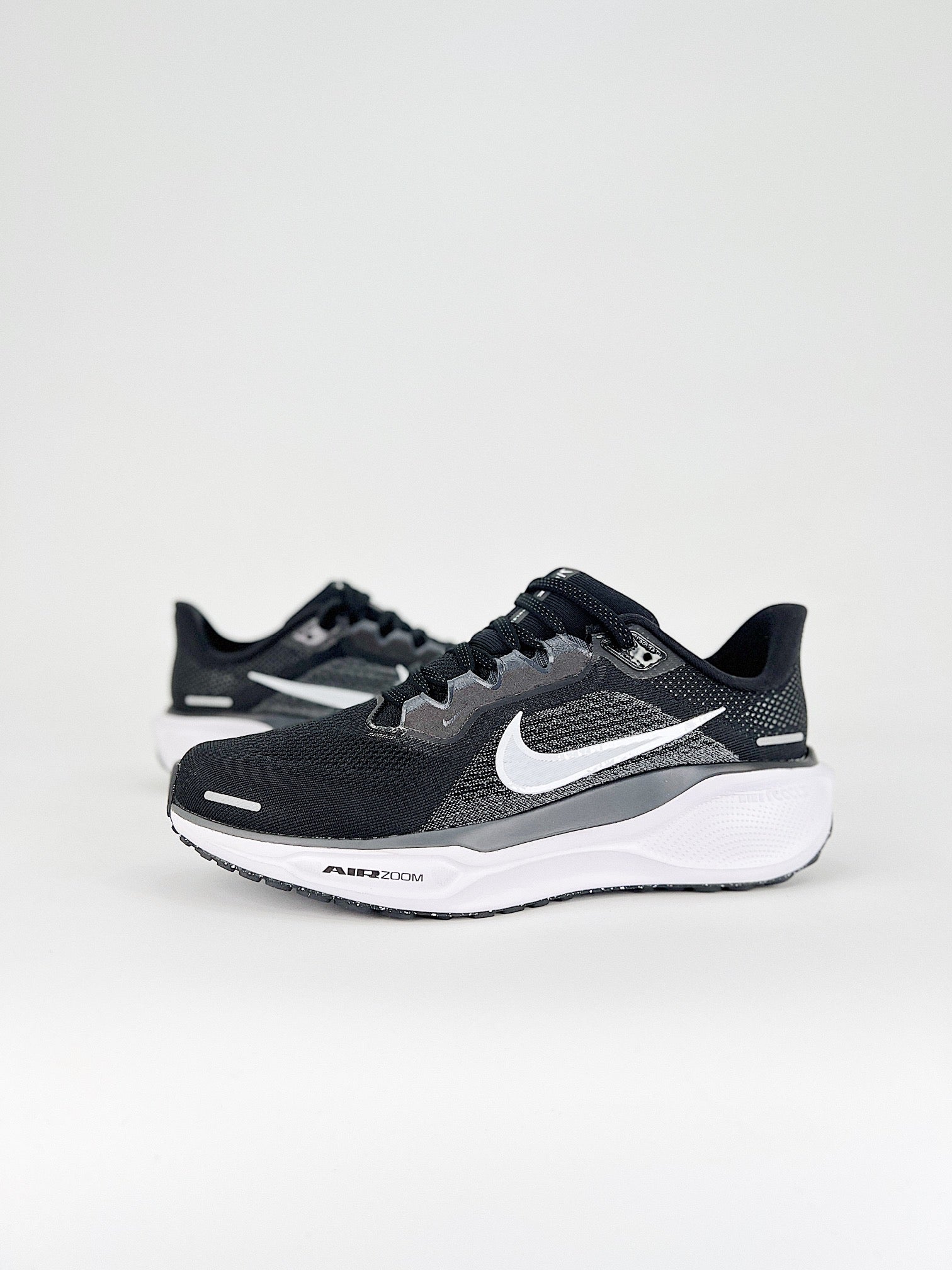 Nike Pegasus 41 - Preto/Branco