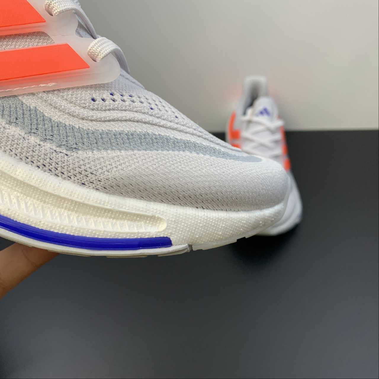 Adidas Ultraboost Light 23 - Cinza/Laranja