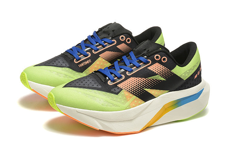 Tênis New Balance Fuelcell Supercomp Elite V4 - Verde/Preto