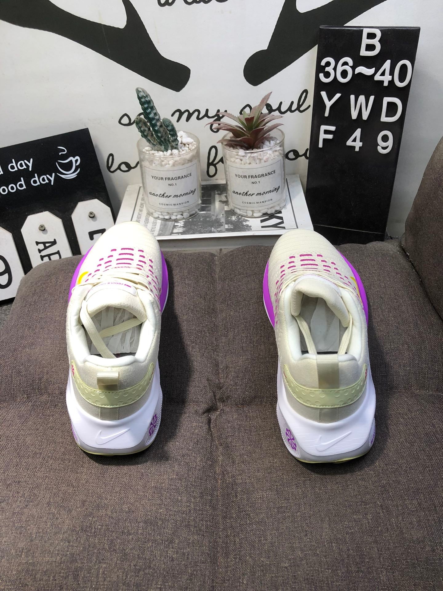Nike Infinity Run 4 - Branco/Roxo