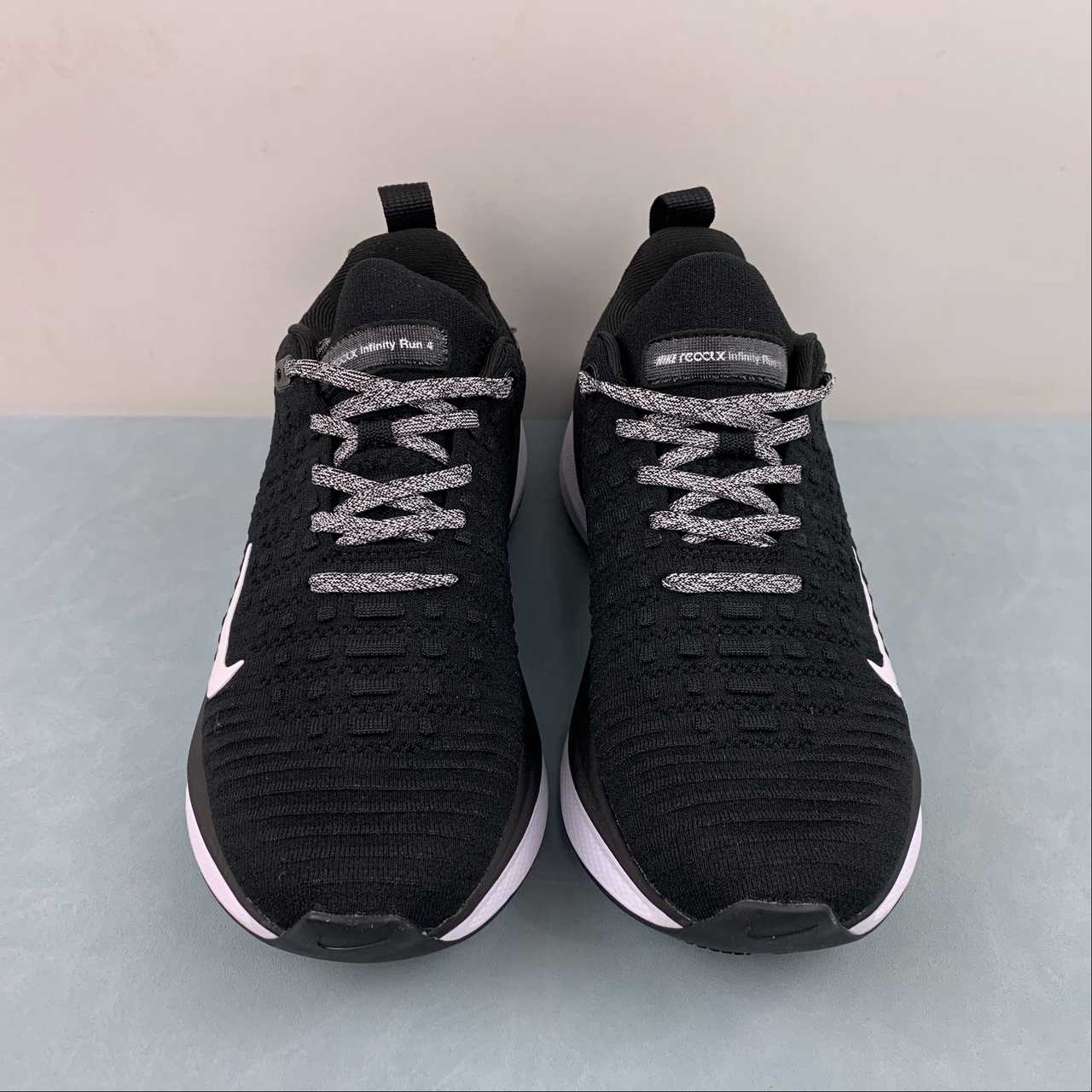 Nike Infinity Run 4 - Preto/Branco