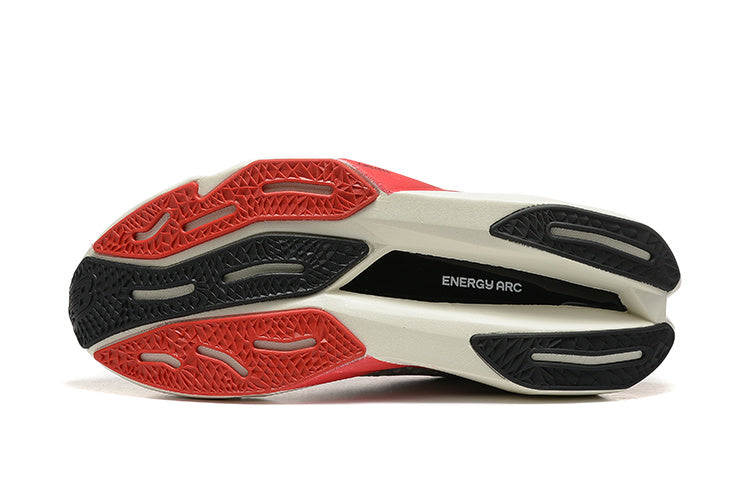 Tênis New Balance Fuelcell Supercomp Elite V4 - Branco/Preto/Vermelho