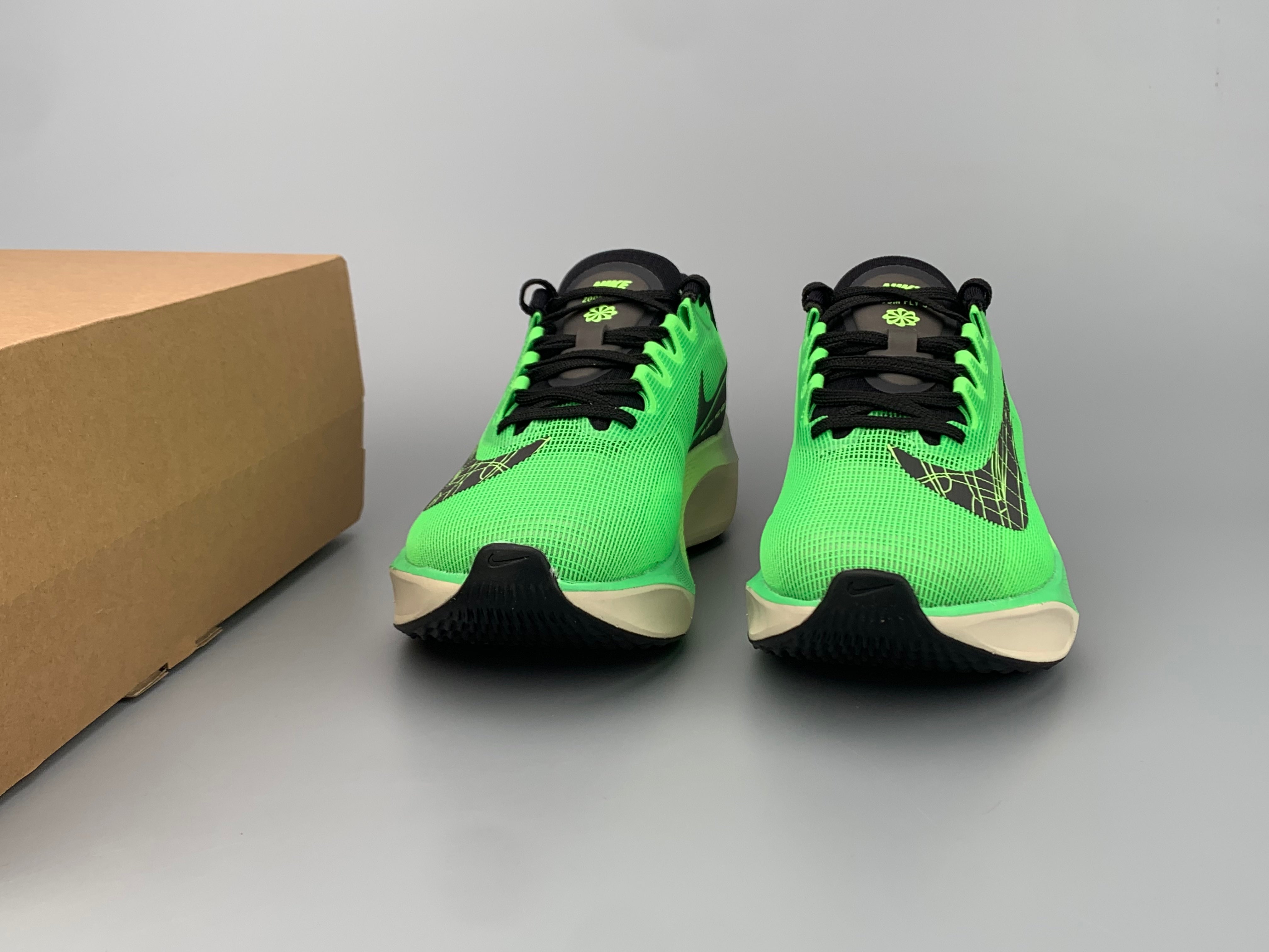 Nike Air ZoomX Fly 5 - Verde/Preto