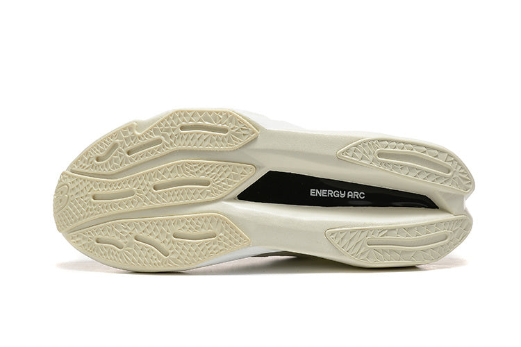 Tênis New Balance Fuelcell Supercomp Elite V4 - Branco