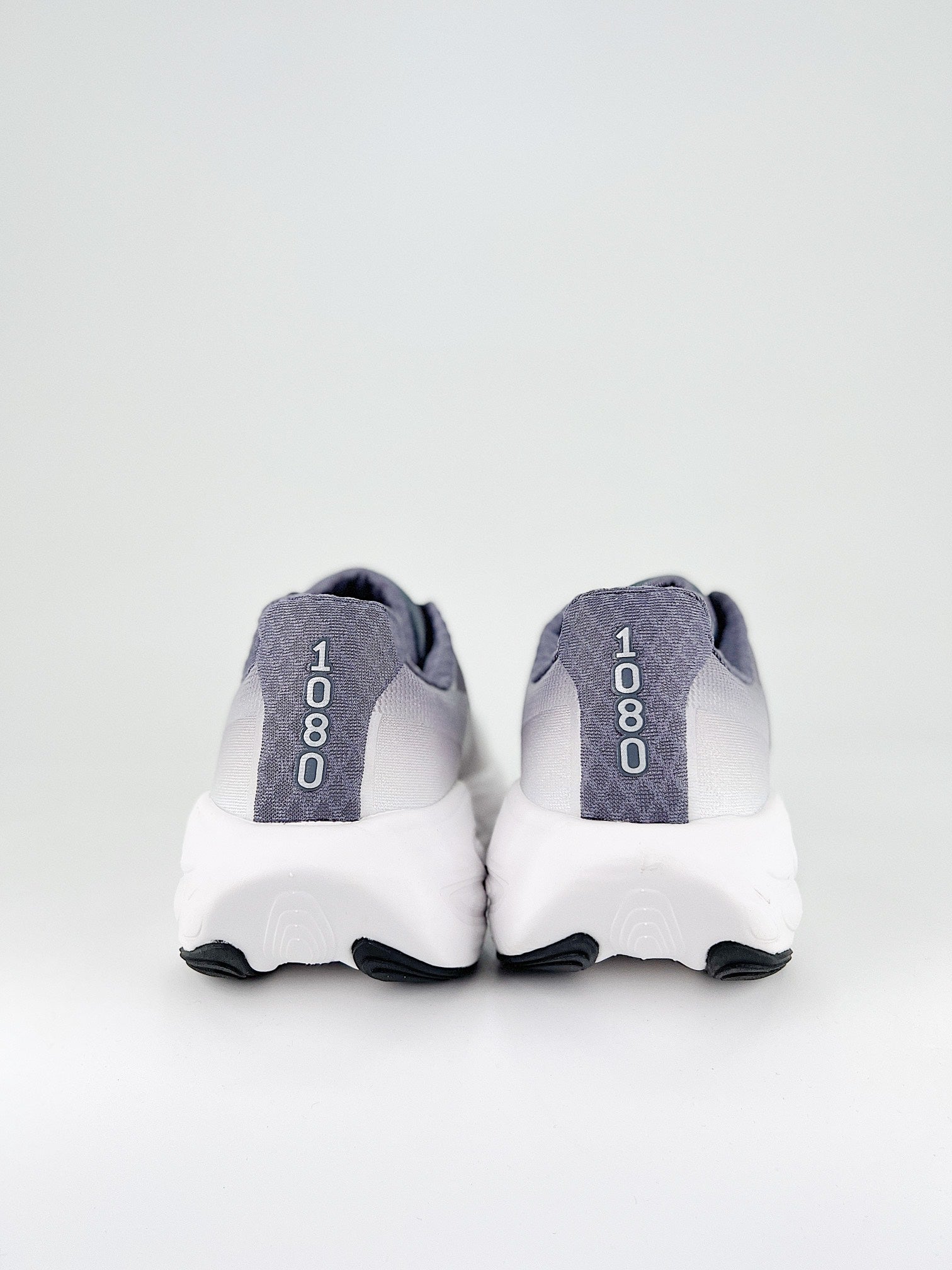 New Balance Fresh Foam X 1080 V14 - Cinza/Branco