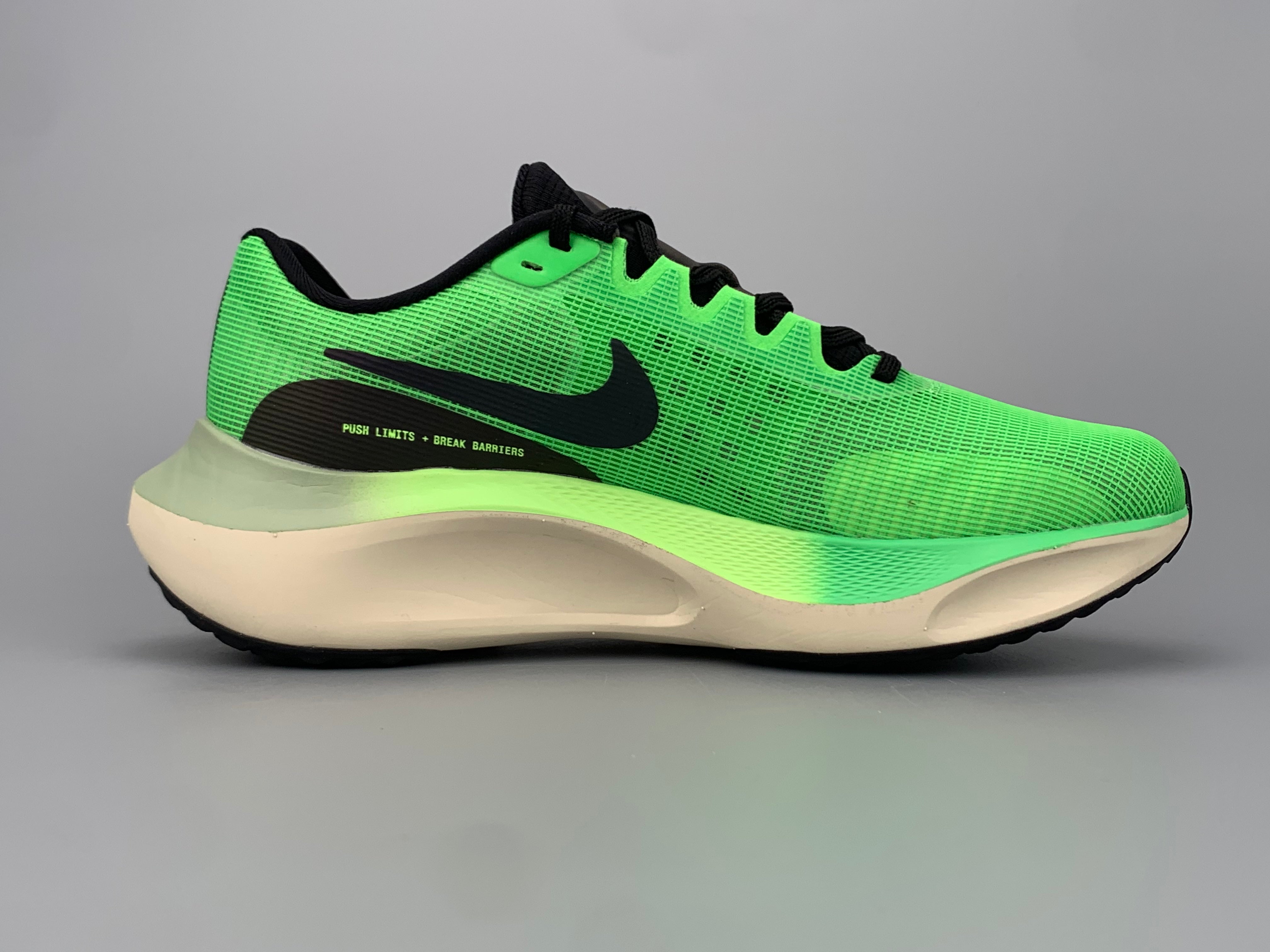 Nike Air ZoomX Fly 5 - Verde/Preto