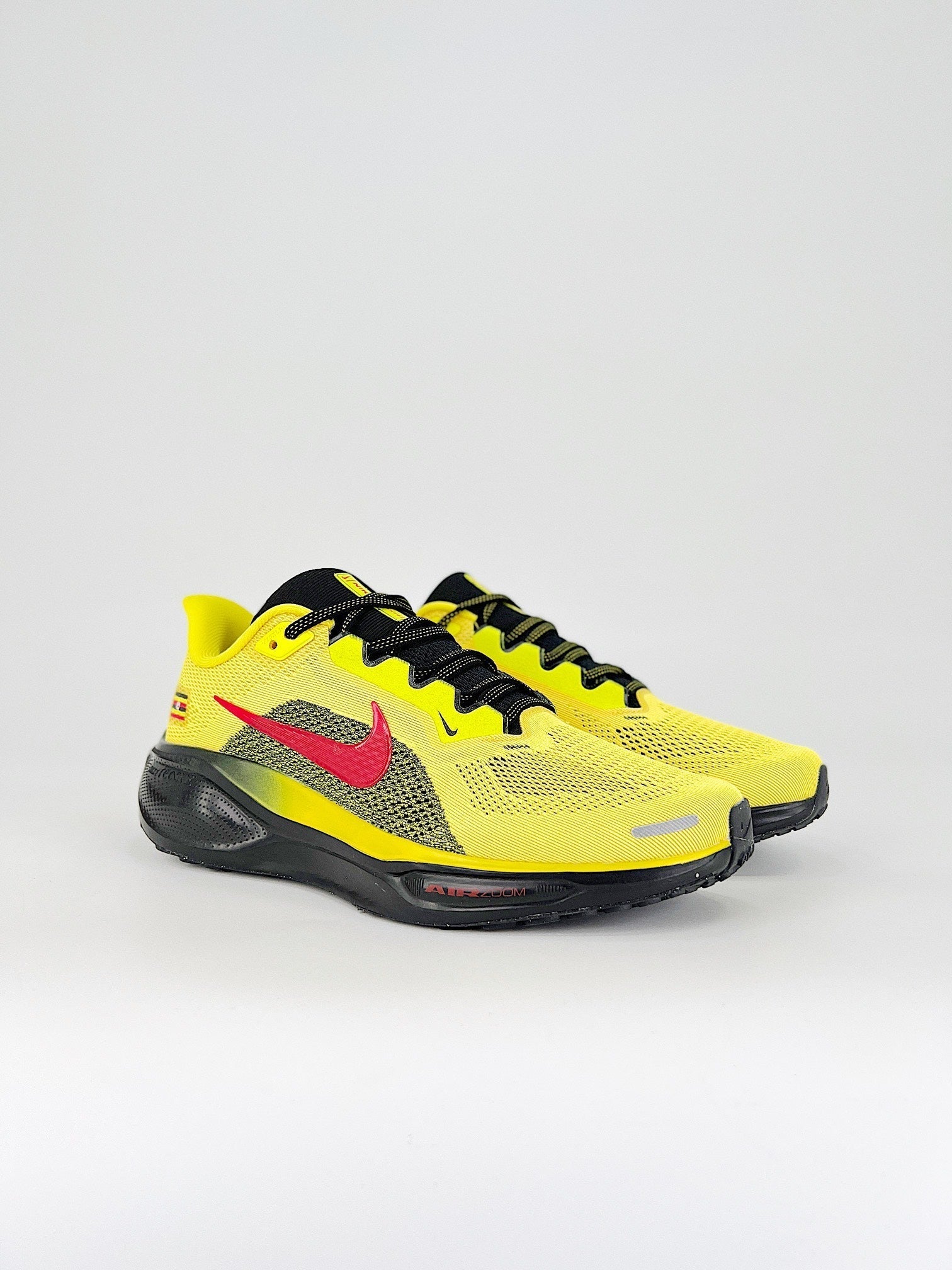 Nike Pegasus 41 - Amarelo/Preto