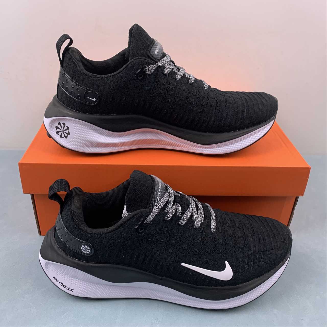 Nike Infinity Run 4 - Preto/Branco