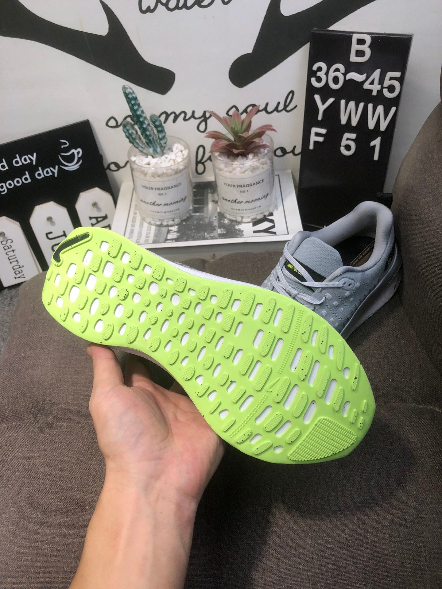 Nike Infinity Run 4 - CInza/Branco 2