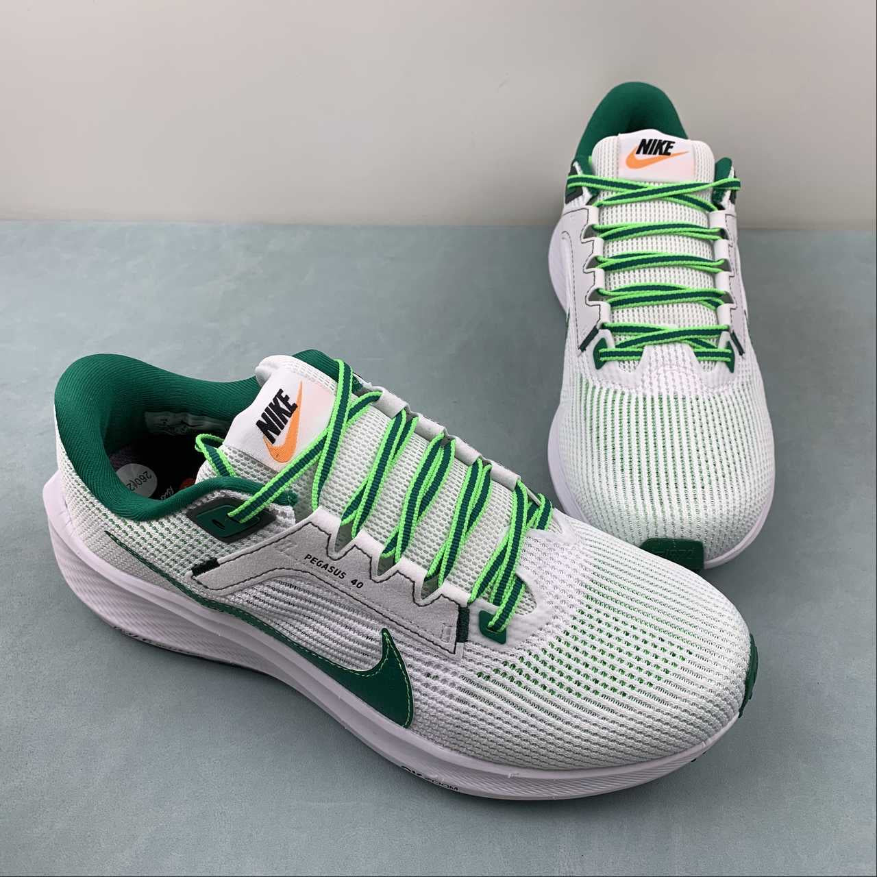 Nike Air Zoom Pegasus 40 - Branco/Verde