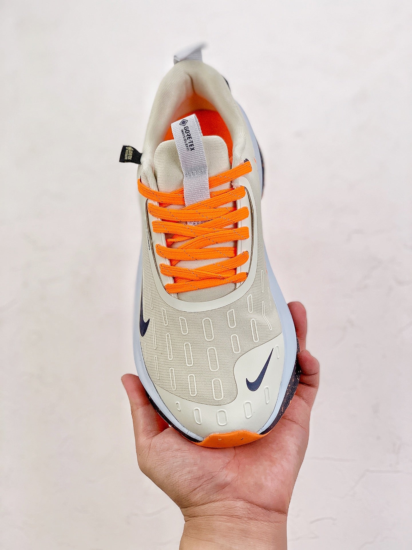 Nike Infinity Run 4 'Goretex' - Branco/Laranja/Preto