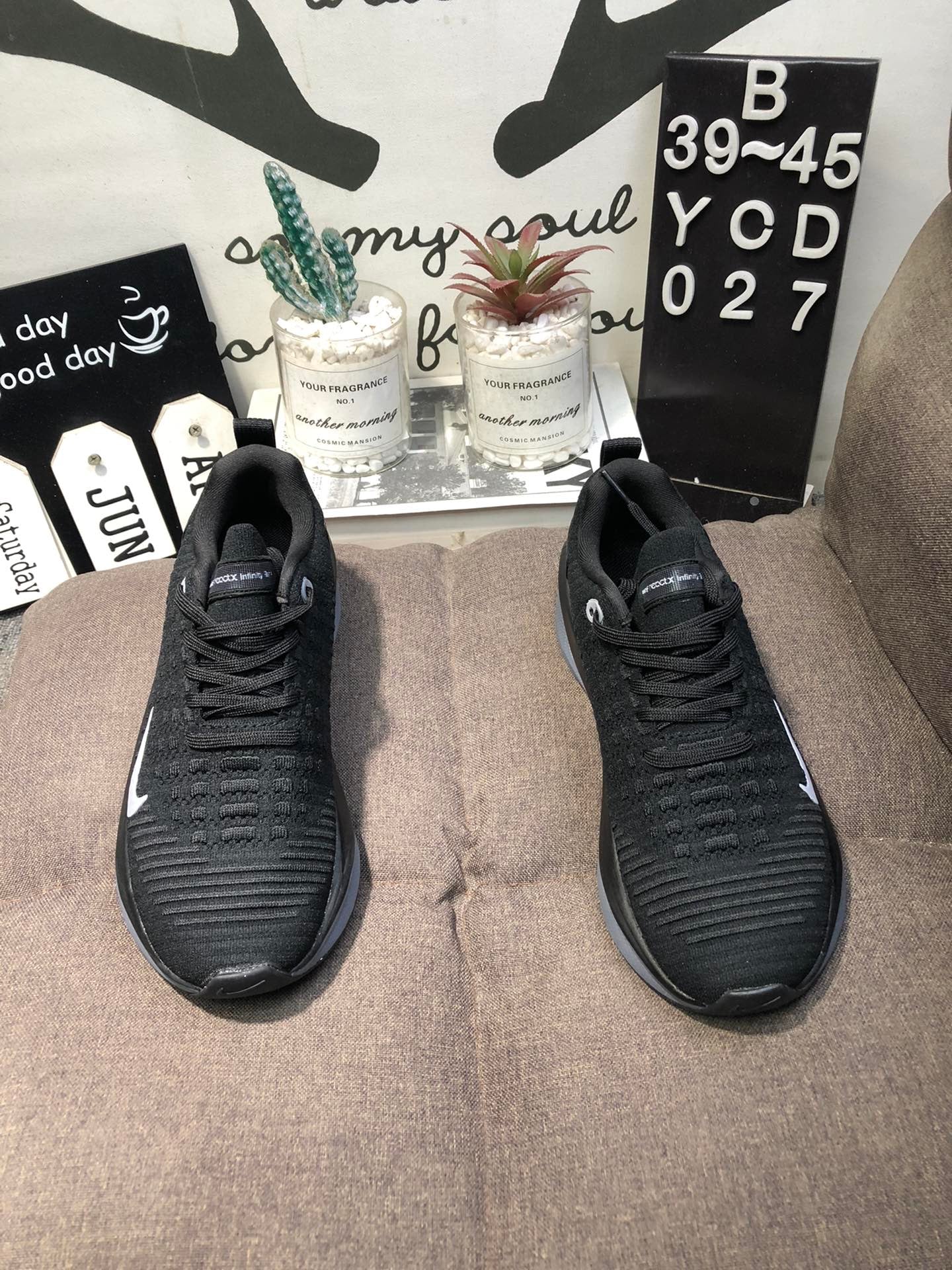 Nike Infinity Run 4 - Preto/Cinza