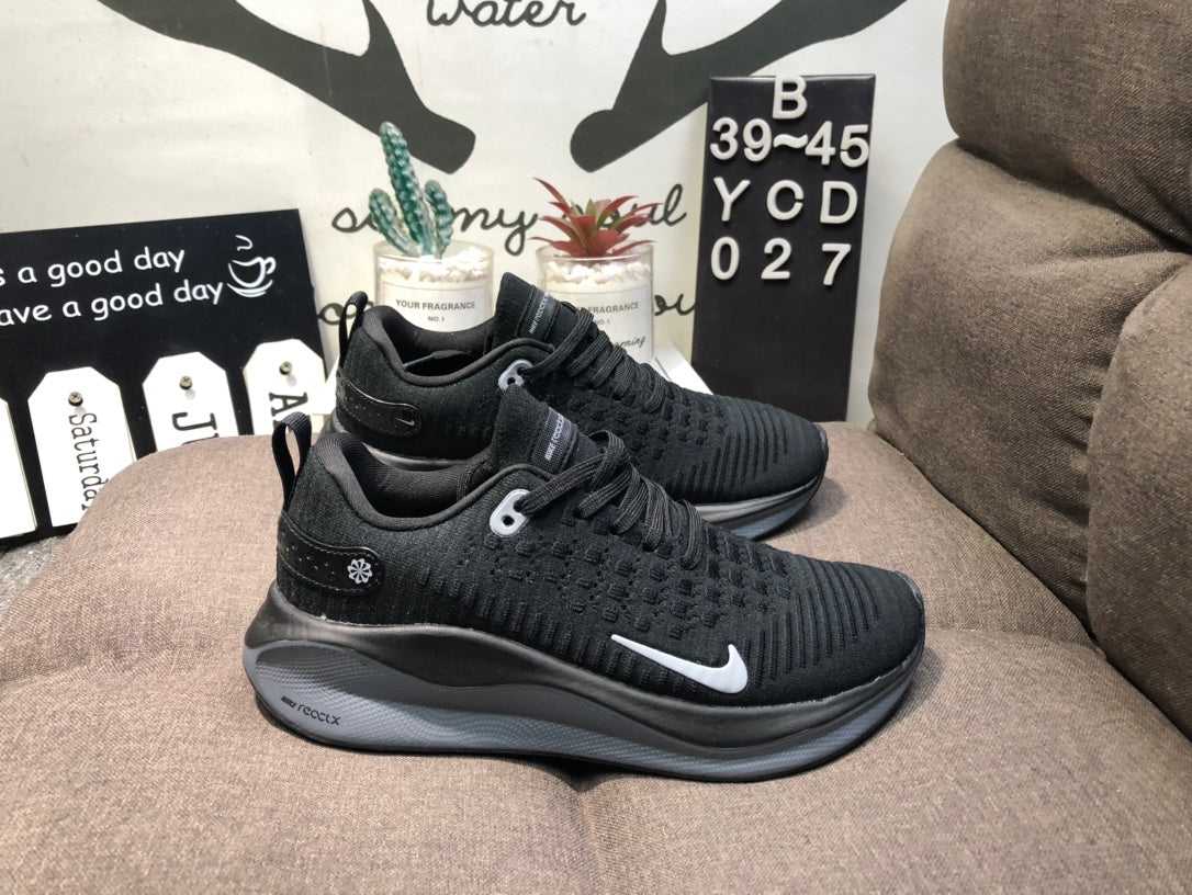 Nike Infinity Run 4 - Preto/Cinza