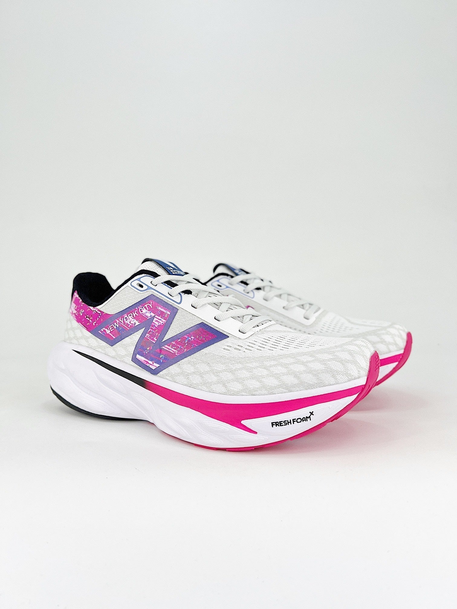 New Balance Fresh Foam X 1080 V14 - Branco/Rosa