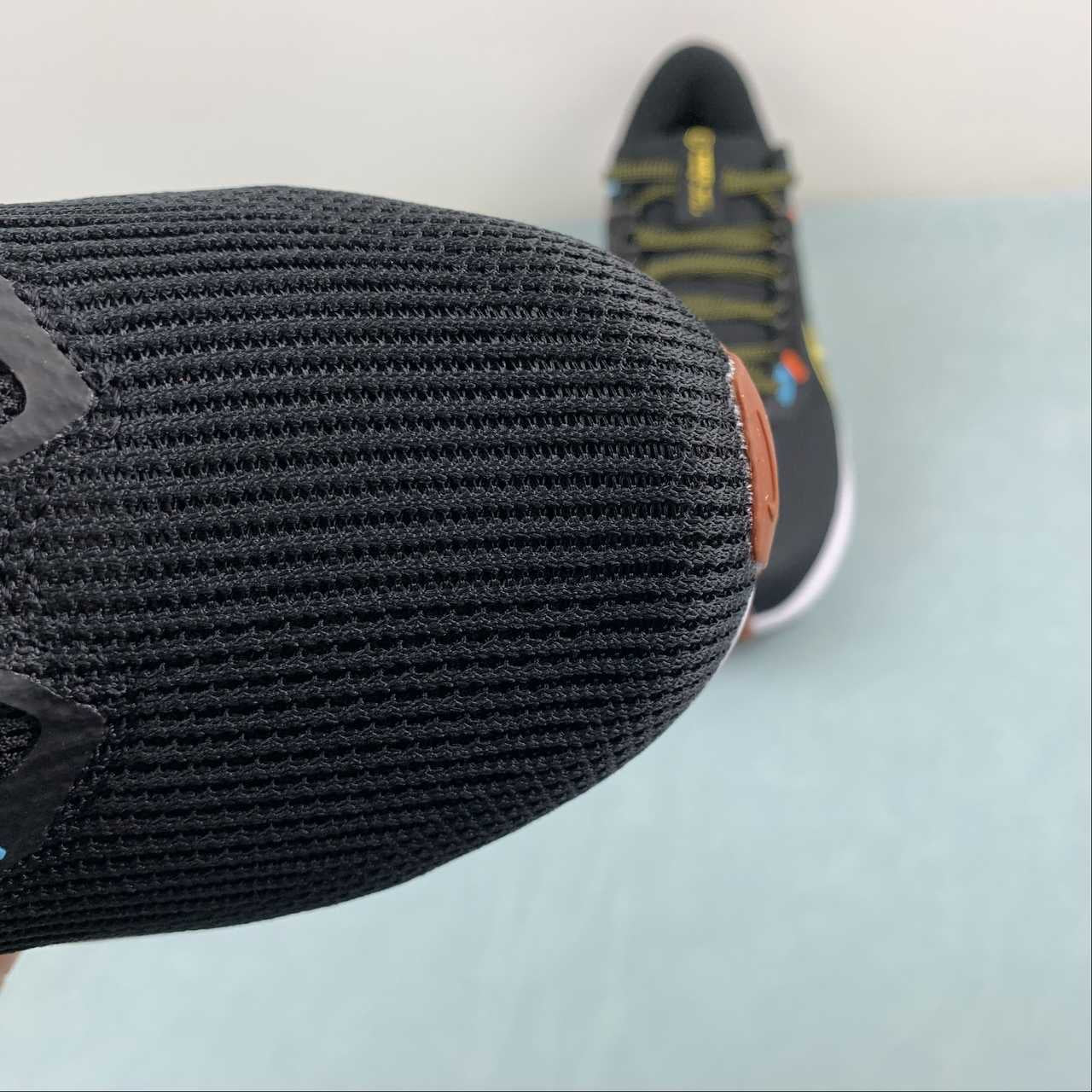 Nike Air Zoom Pegasus 40 - Preto/Branco/Amarelo