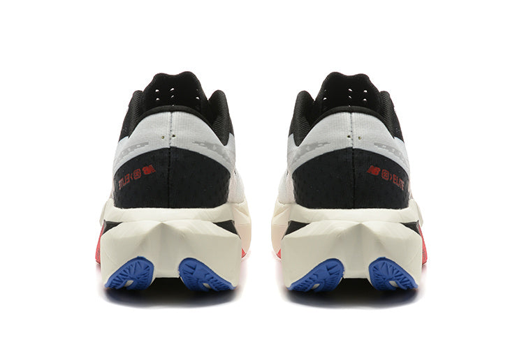 Tênis New Balance Fuelcell Supercomp Elite V4 - Preto/Branco/Vermelho