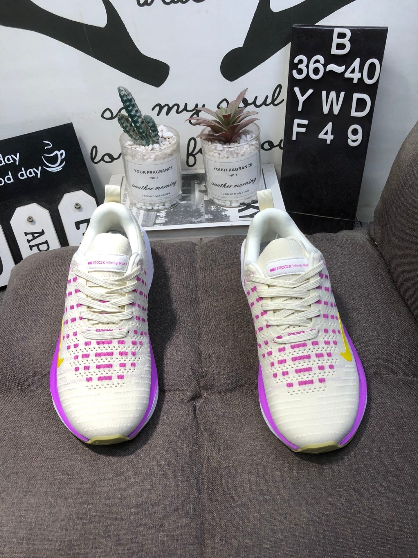 Nike Infinity Run 4 - Branco/Roxo