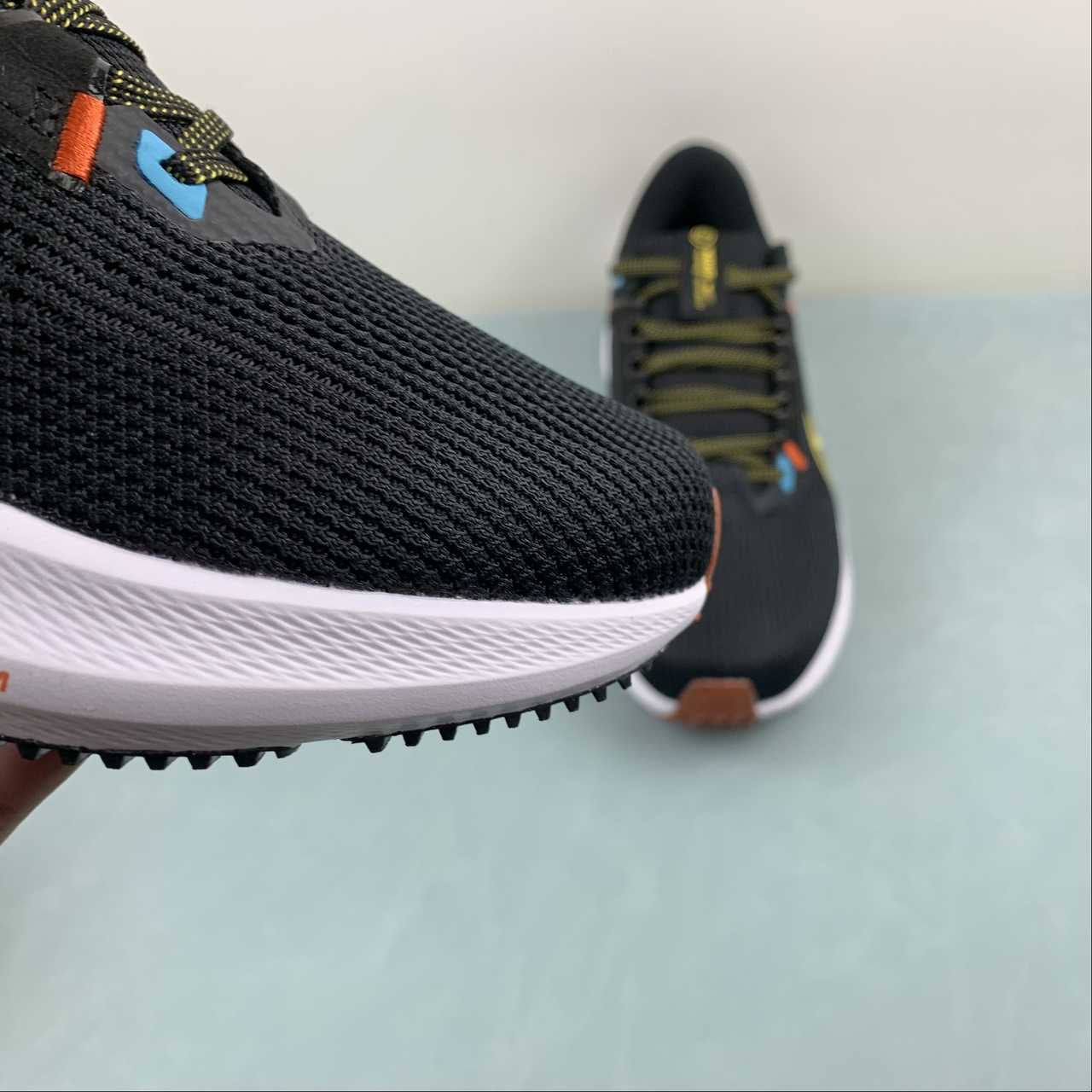 Nike Air Zoom Pegasus 40 - Preto/Branco/Amarelo