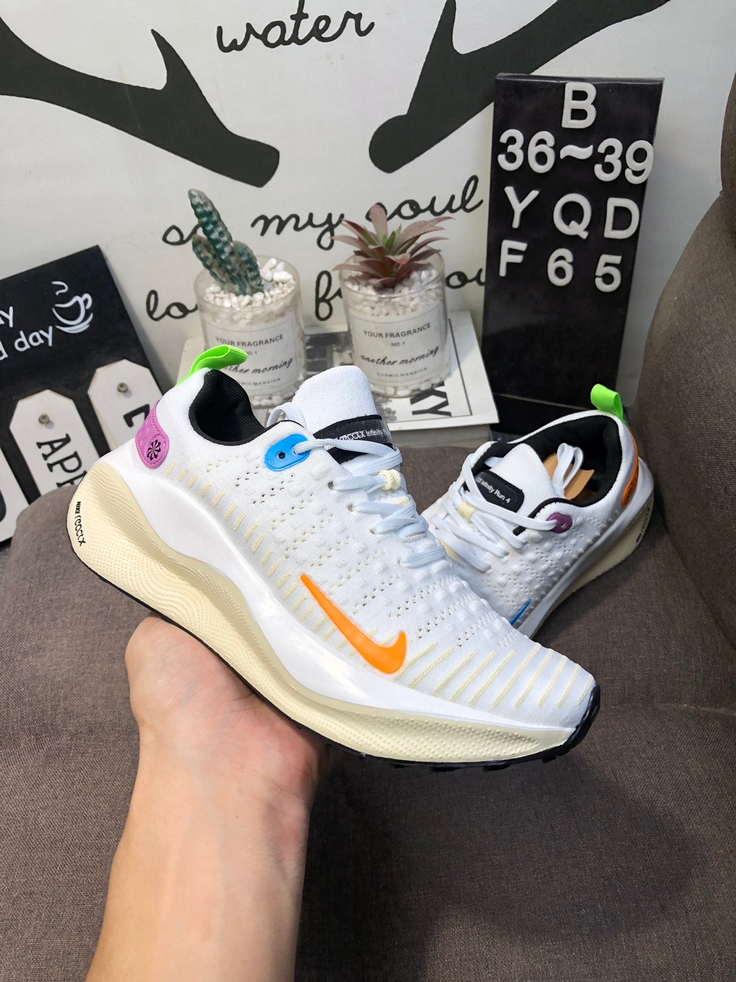 Nike Infinity Run 4 - Branco/Colorido