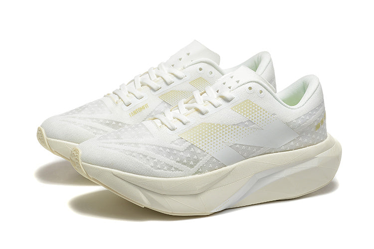 Tênis New Balance Fuelcell Supercomp Elite V4 - Branco