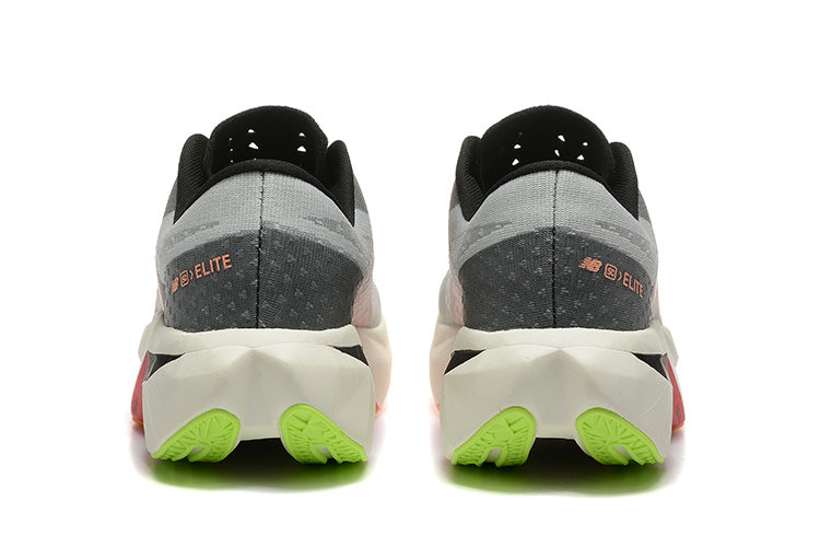 Tênis New Balance Fuelcell Supercomp Elite V4 - Cinza/Vermelho