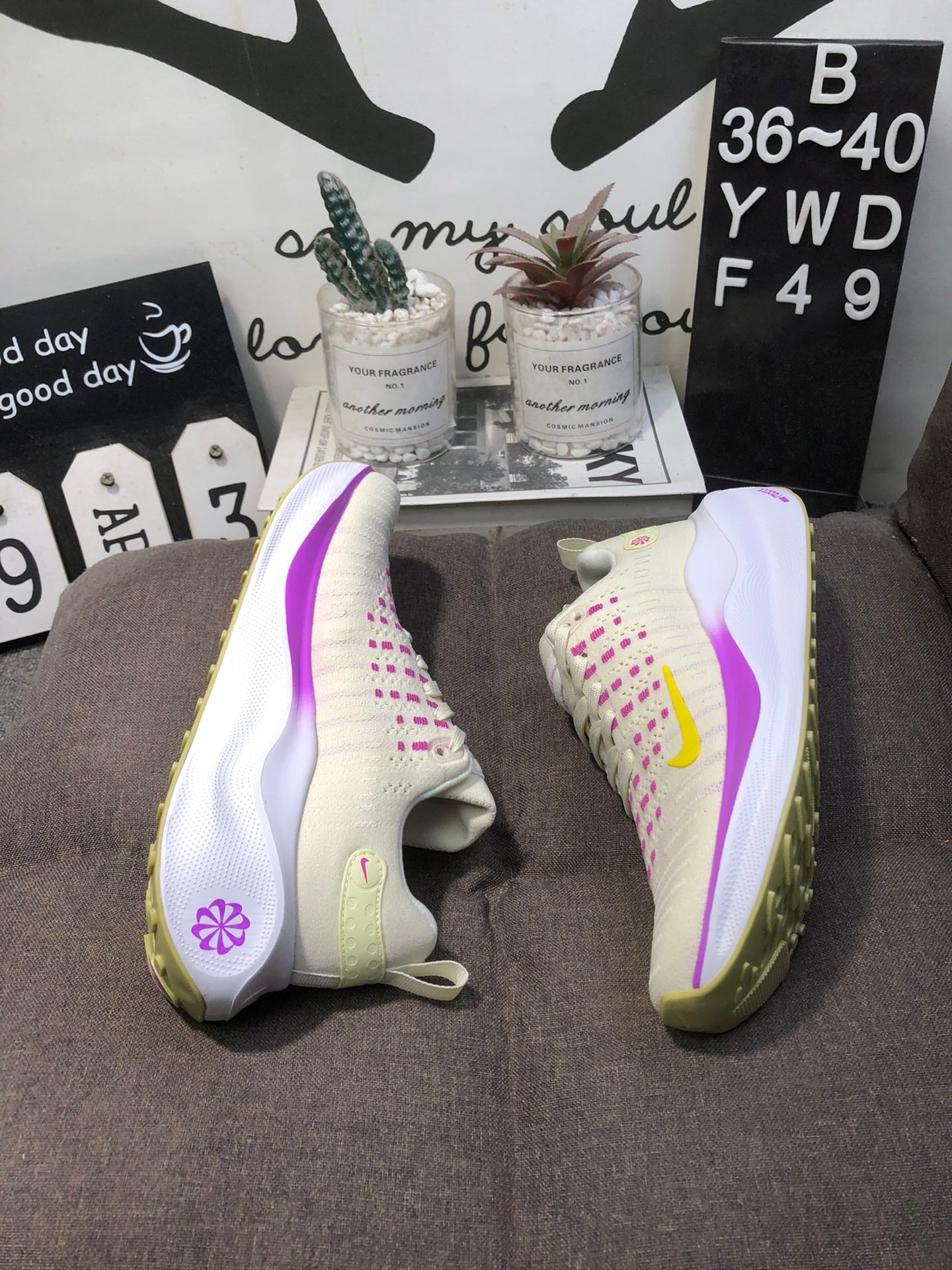 Nike Infinity Run 4 - Branco/Roxo