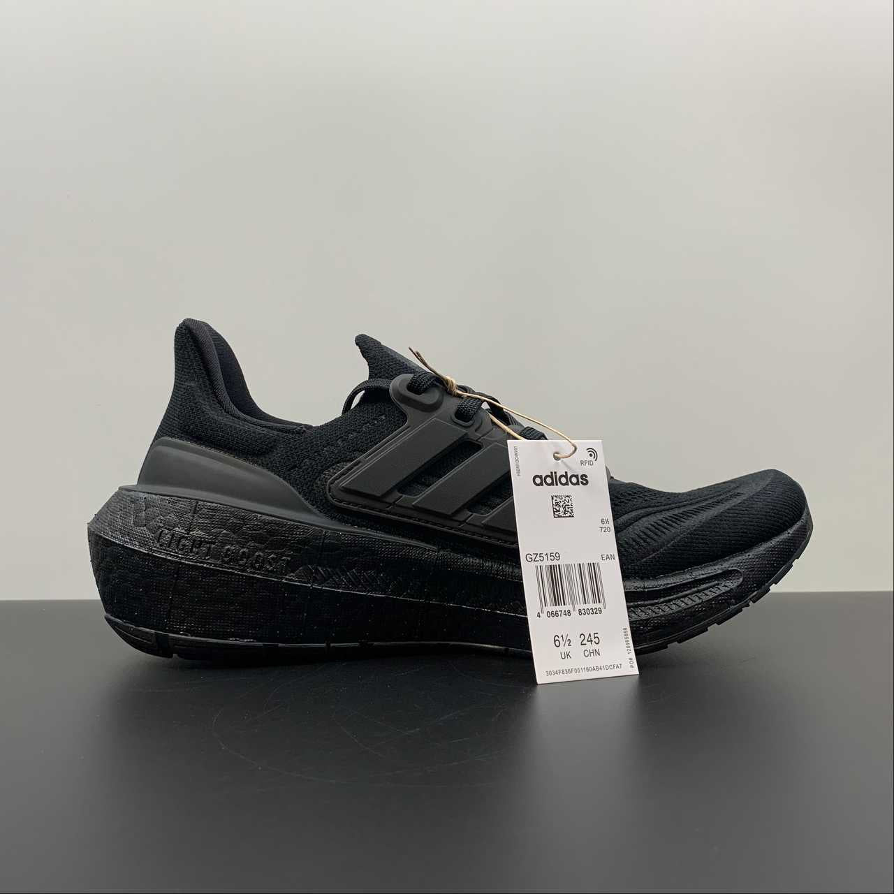 Adidas Ultraboost Light 23 - All Black