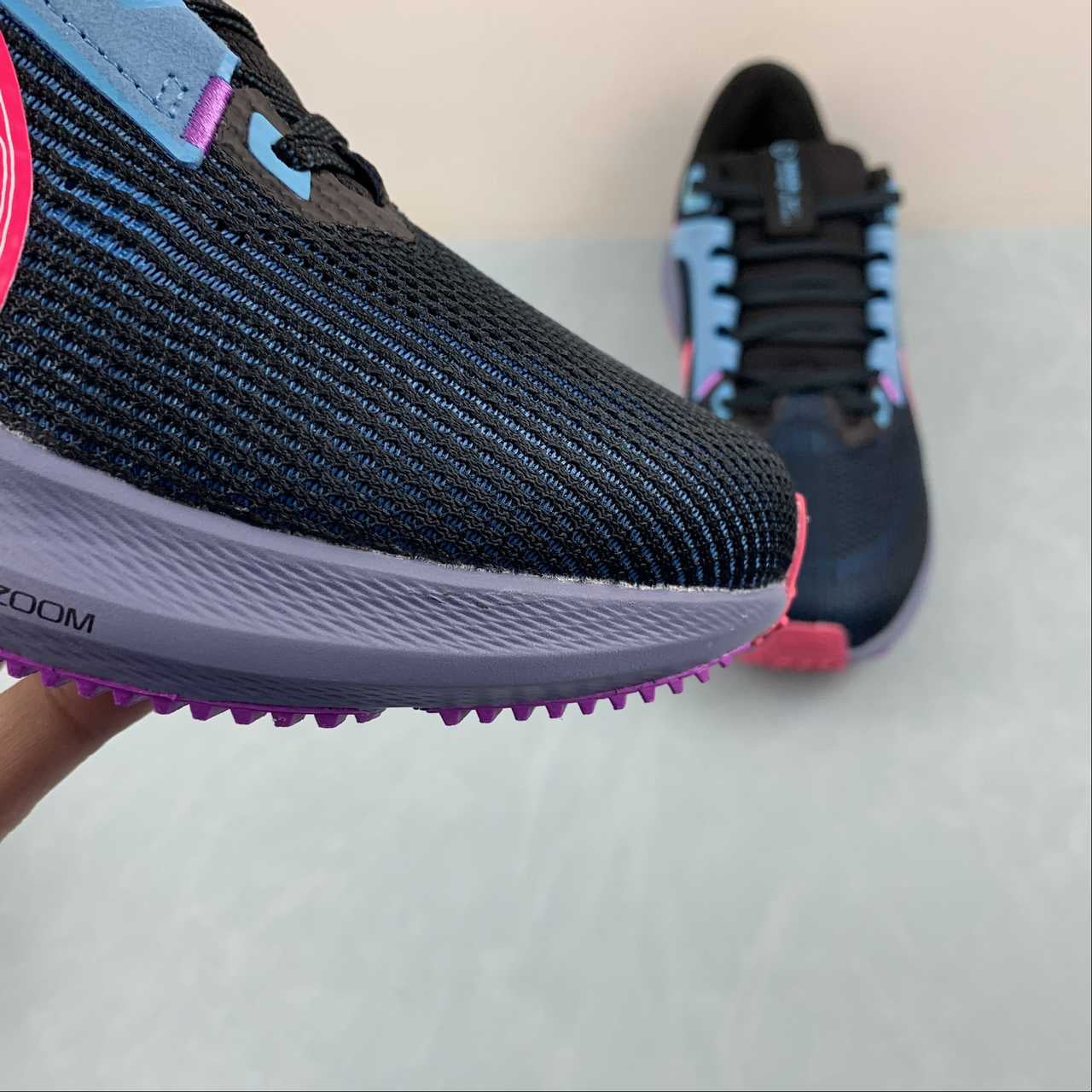 Nike Air Zoom Pegasus 40 - Preto/Azul/Rosa