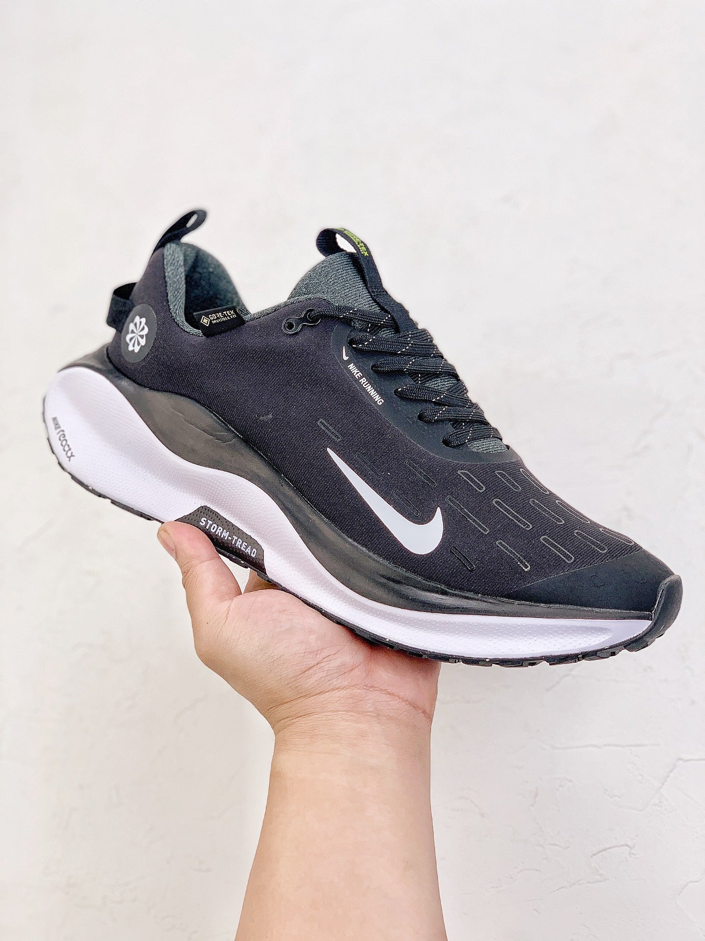 Nike Infinity Run 4 'Goretex' - Preto/Branco