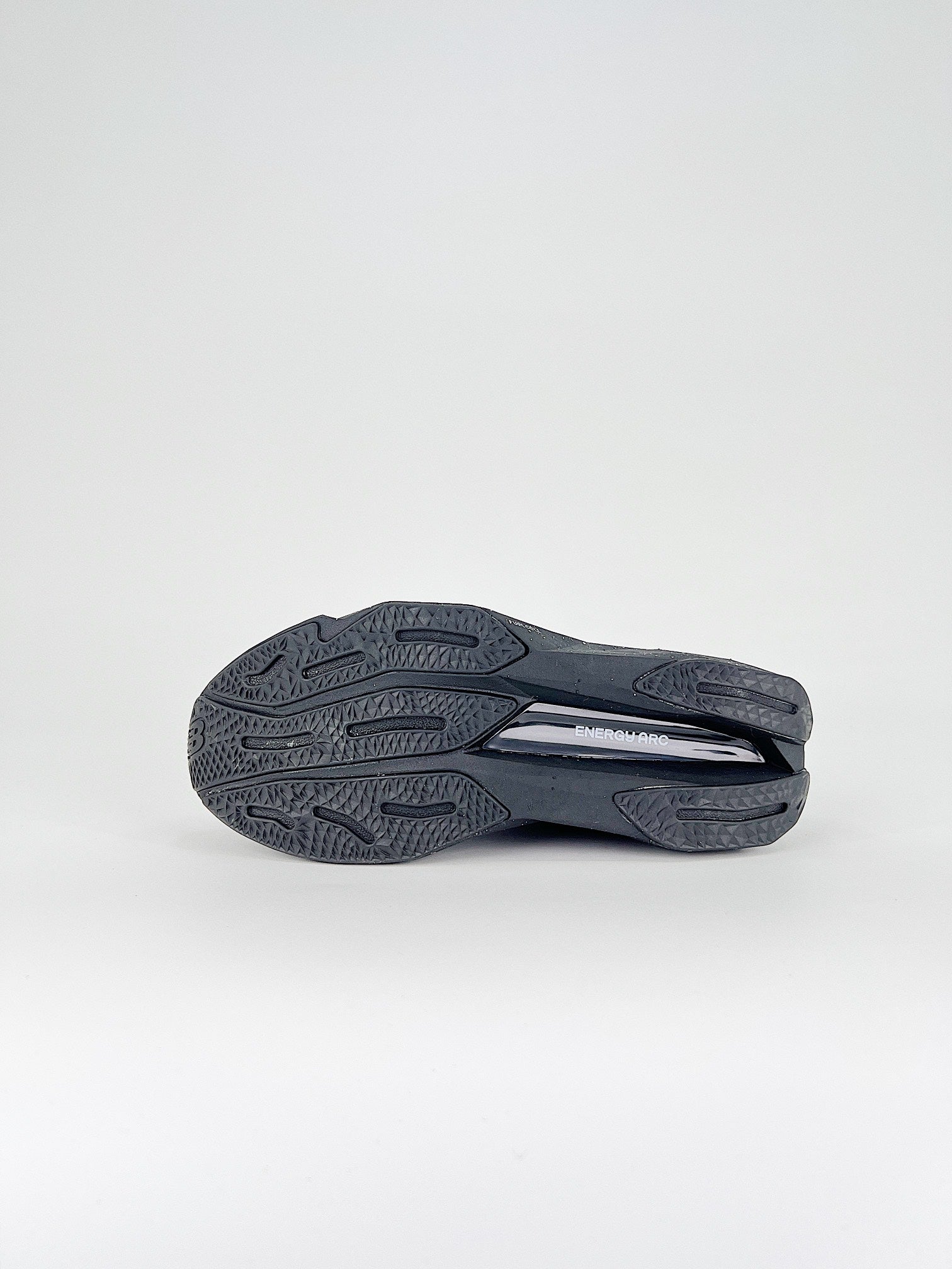 Tênis New Balance Fuelcell Supercomp Elite V4 - Preto