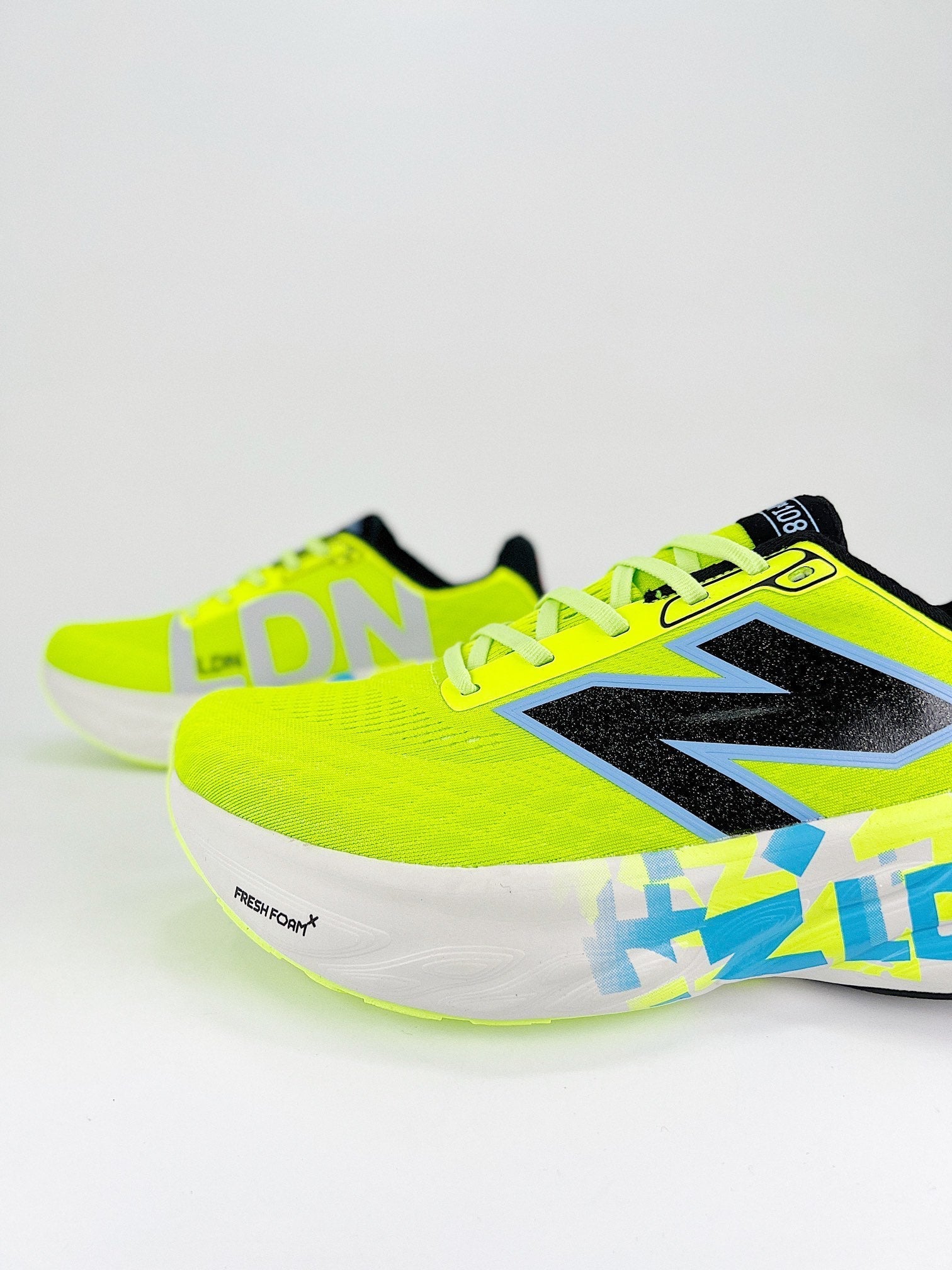 New Balance Fresh Foam X 1080 V14 - Verde Fluorescente