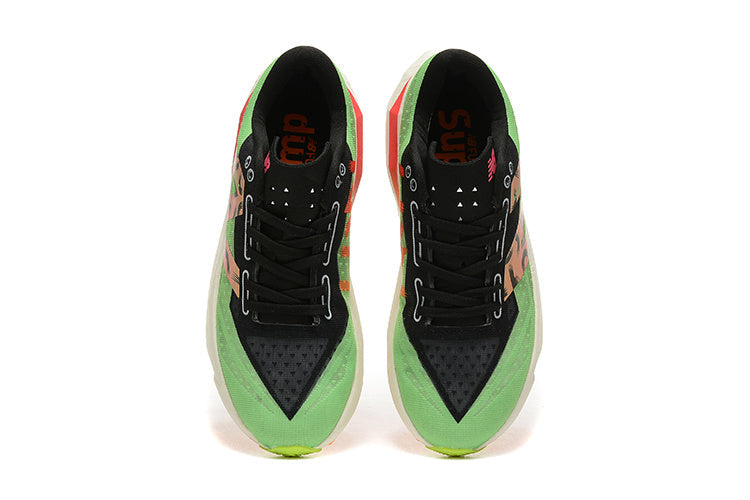 Tênis New Balance Fuelcell Supercomp Elite V4 - Preto/Verde