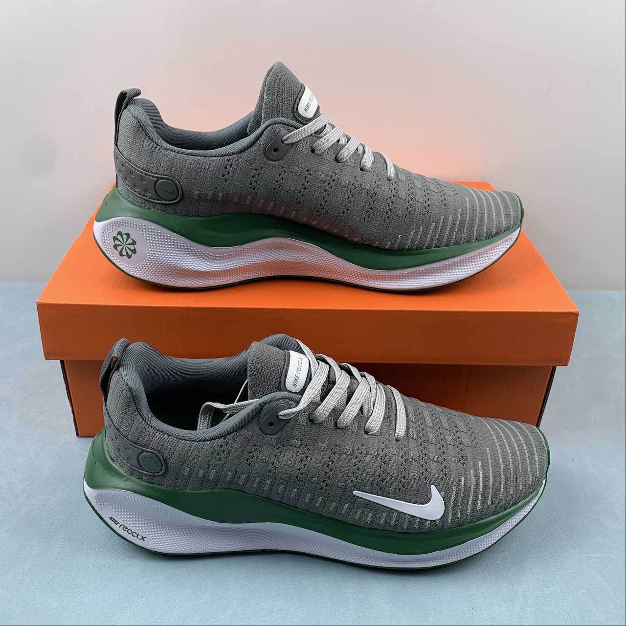 Nike Infinity Run 4 - Cinza/Branco