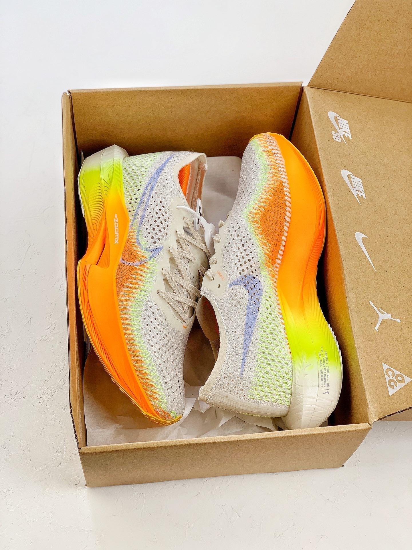 Nike Air Zoom X Vaporfly 3 - Branco/Laranja/Azul