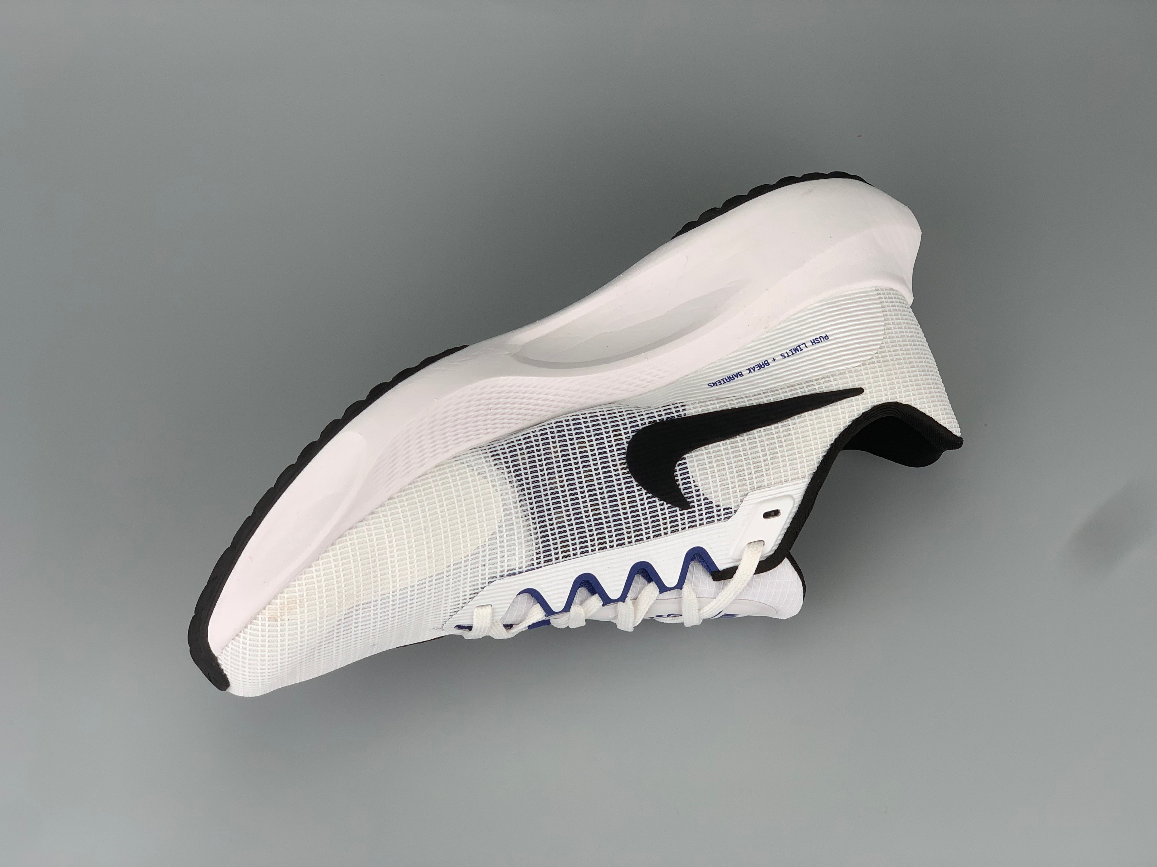 Nike Air ZoomX Fly 5 - Branco/Preto/Azul