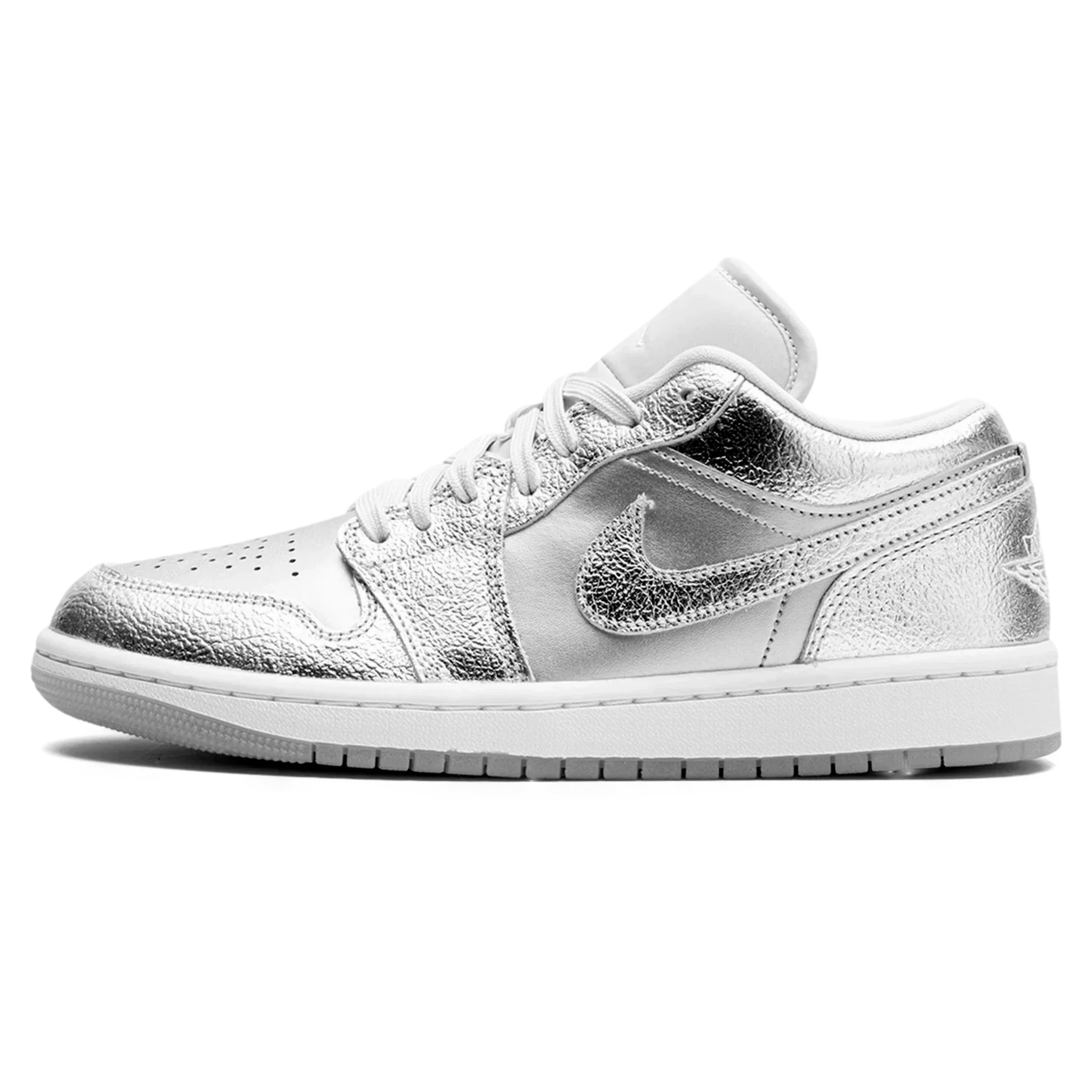 Tênis Air Jordan 1 Low Feminino "Metallic Silver" Cinza