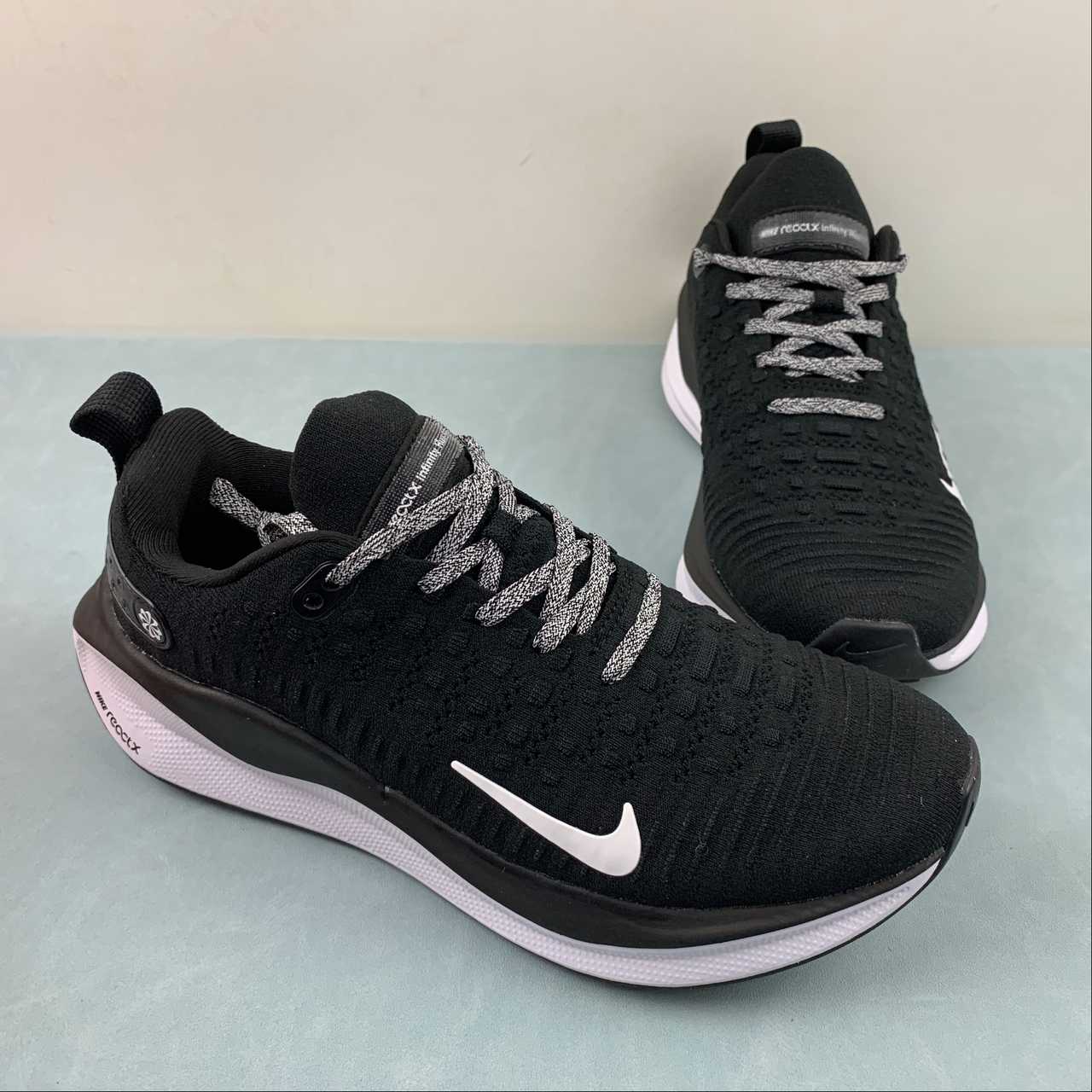 Nike Infinity Run 4 - Preto/Branco