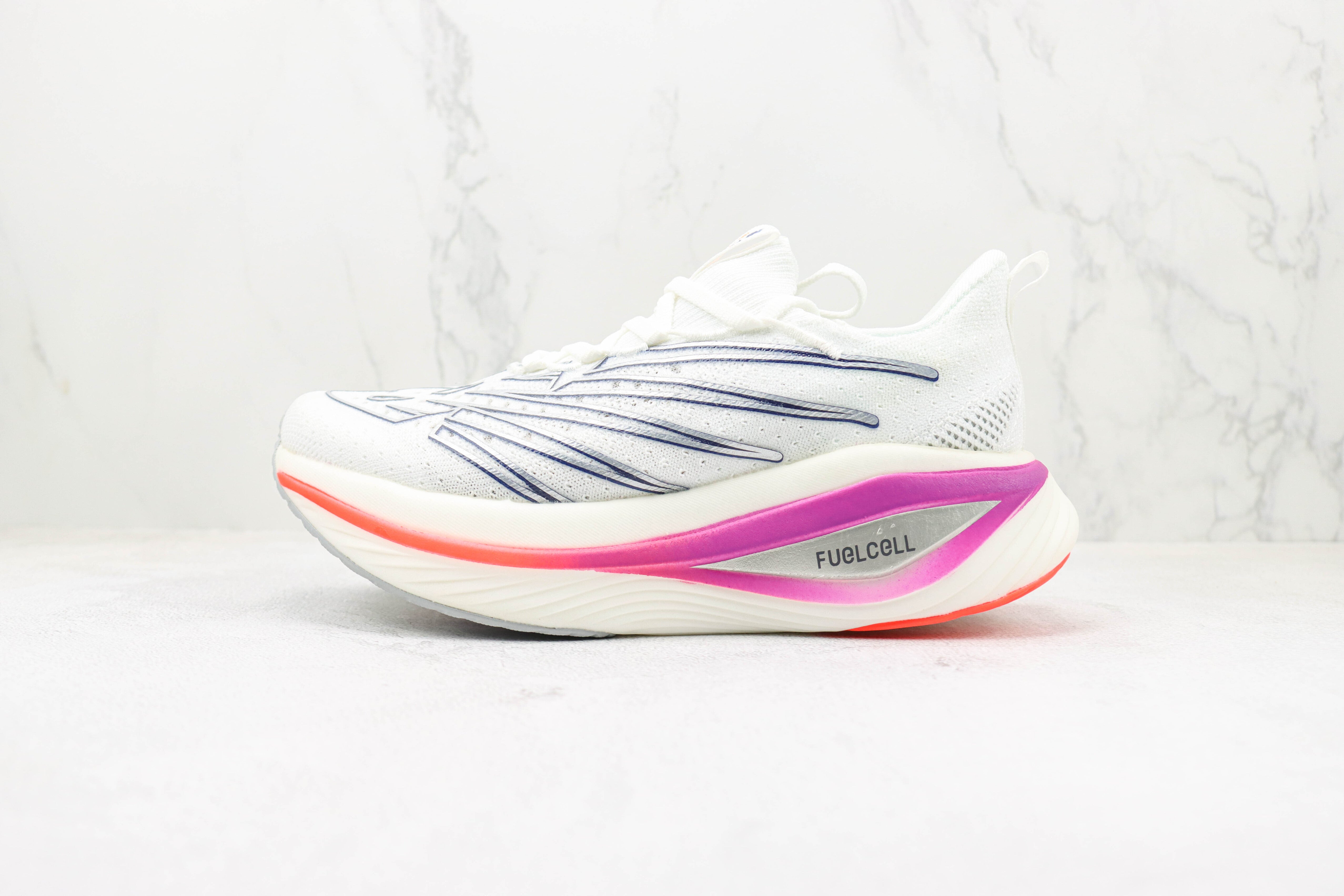Tênis New Balance Fuelcell Supercomp Elite V3 - Branco/Rosa