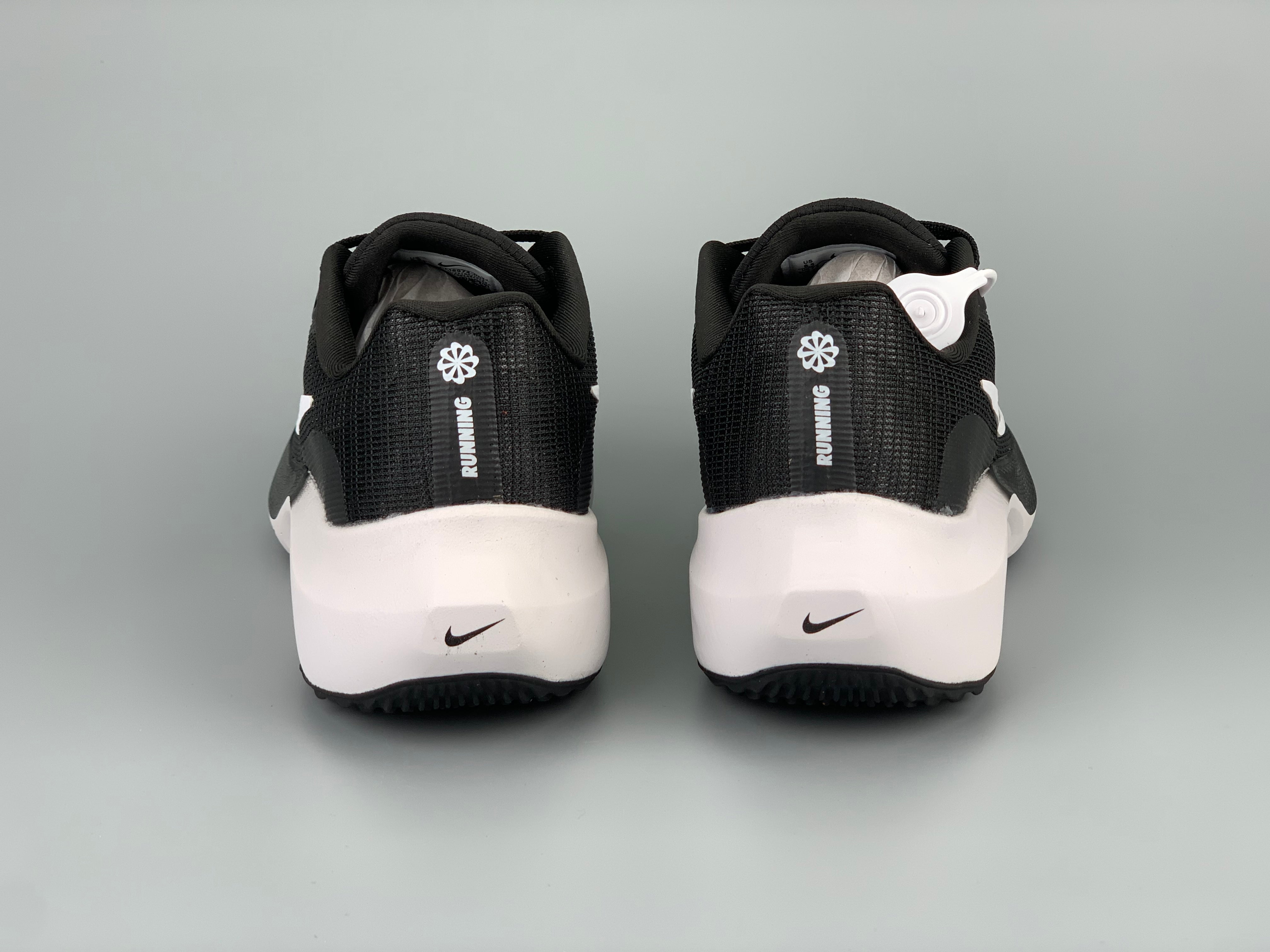 Nike Air ZoomX Fly 5 - Preto/Branco