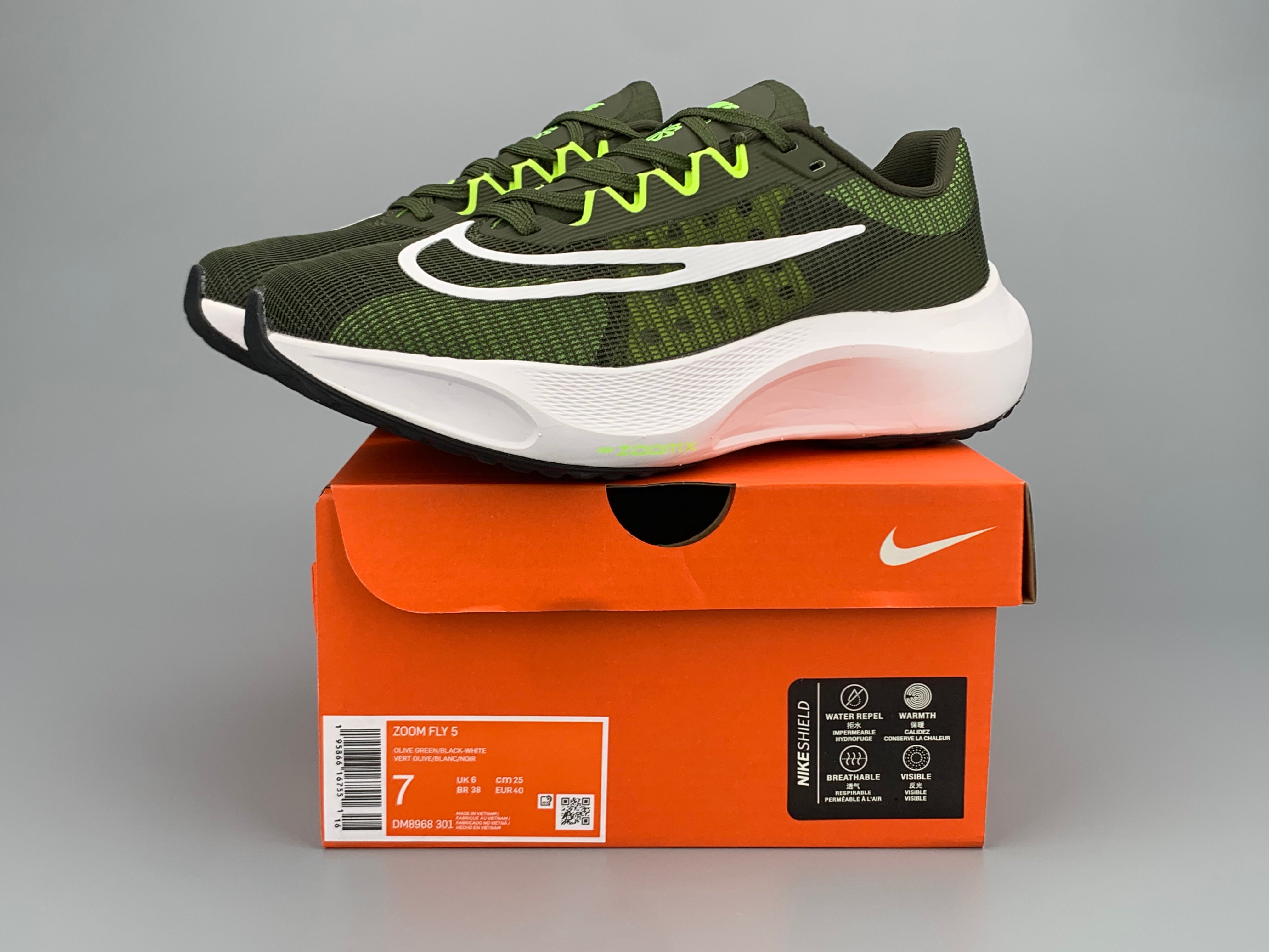 Nike Air ZoomX Fly 5 - Verde Militar/Branco