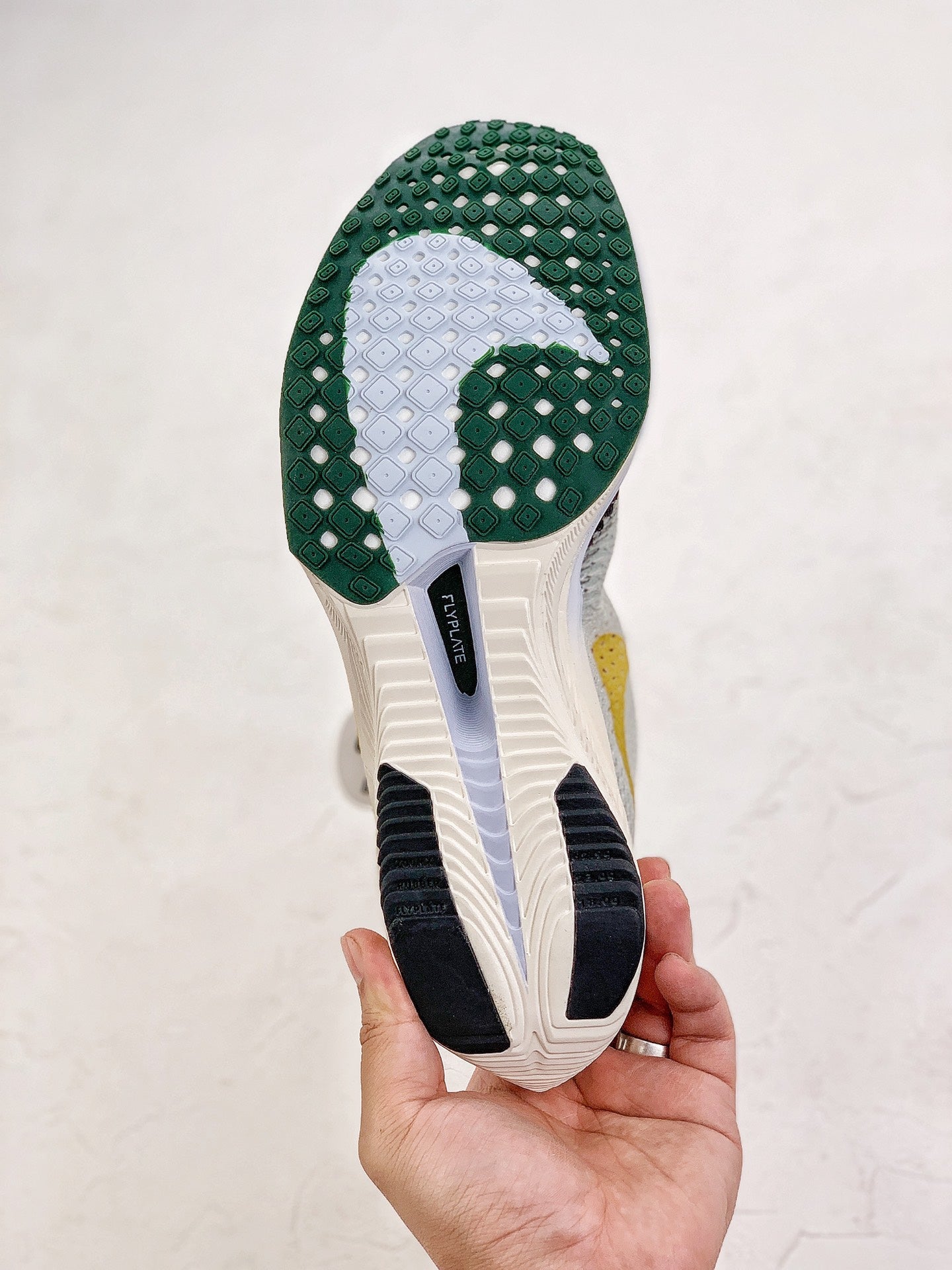 Nike Air Zoom X Vaporfly 3 - Cinza/Laranja