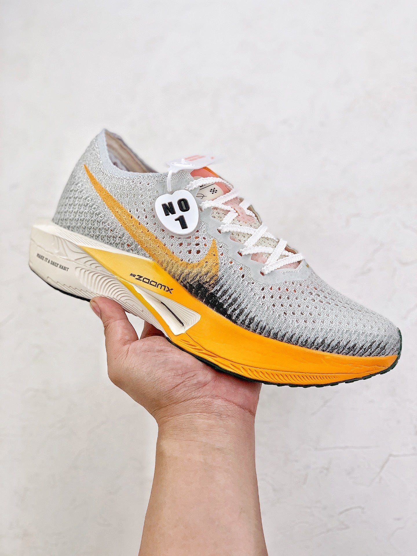 Nike Air Zoom X Vaporfly 3 - Cinza/Laranja