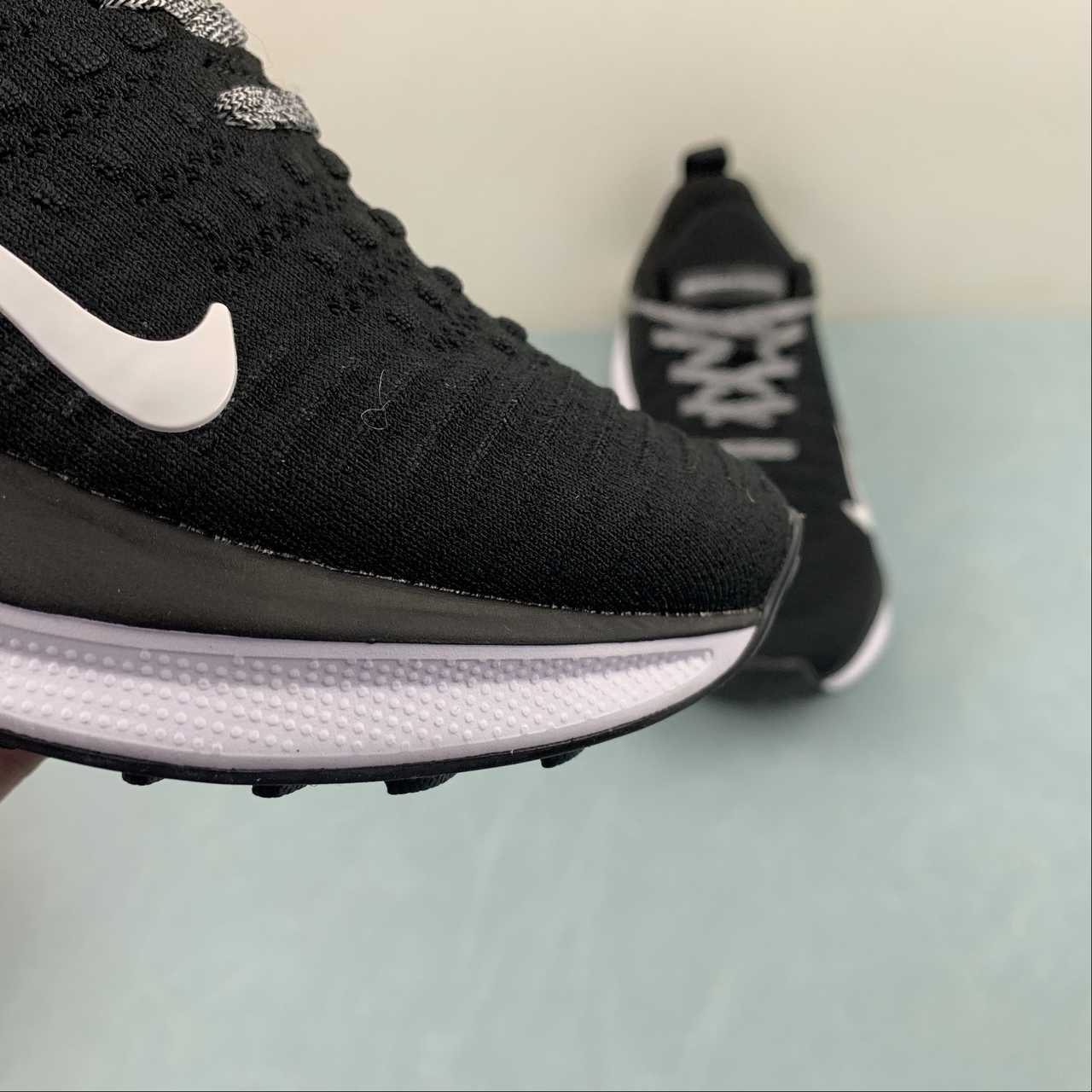 Nike Infinity Run 4 - Preto/Branco