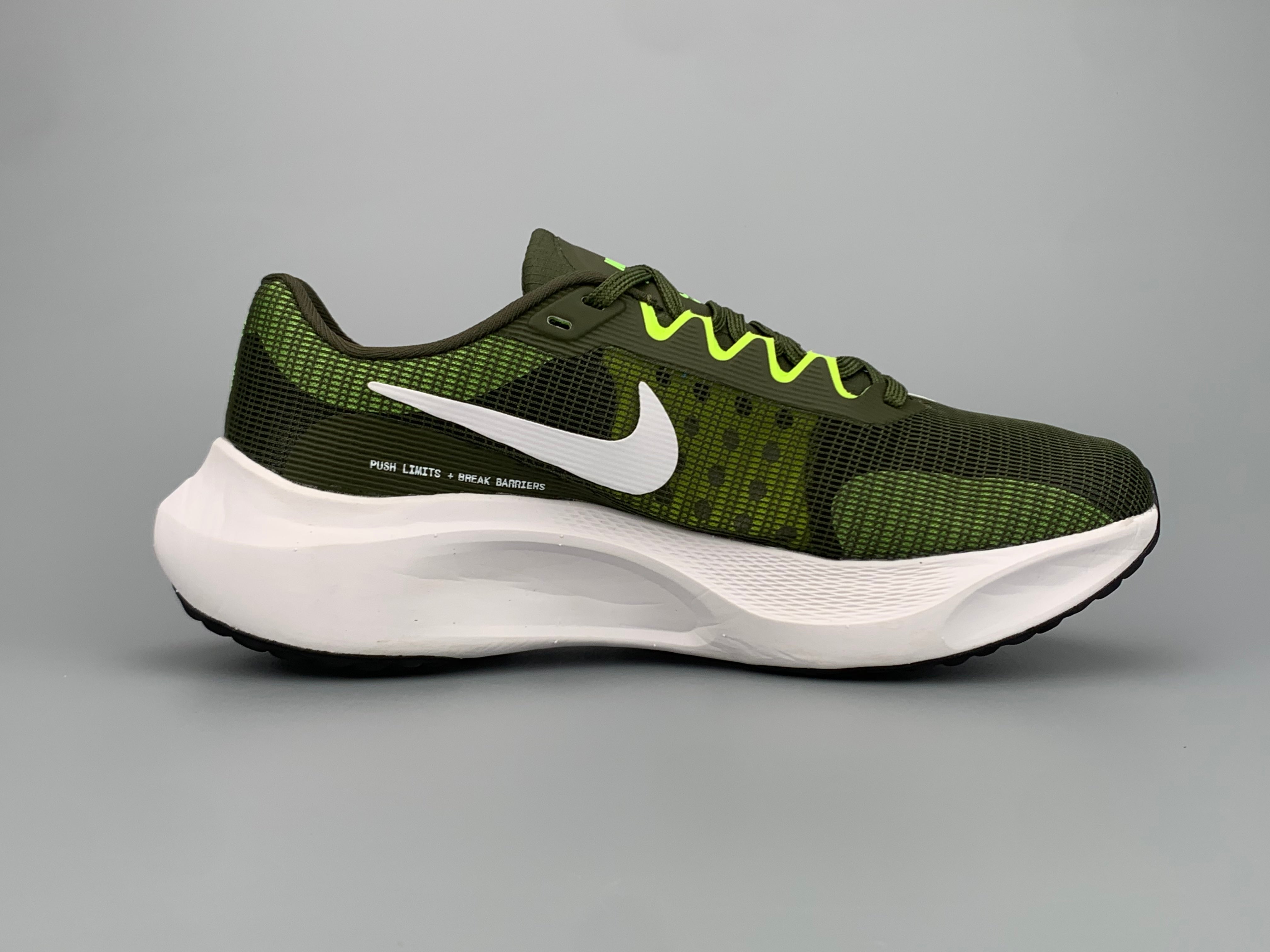 Nike Air ZoomX Fly 5 - Verde Militar/Branco