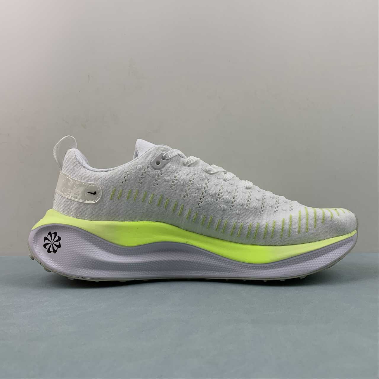 Nike Infinity Run 4 - Branco/Amarelo