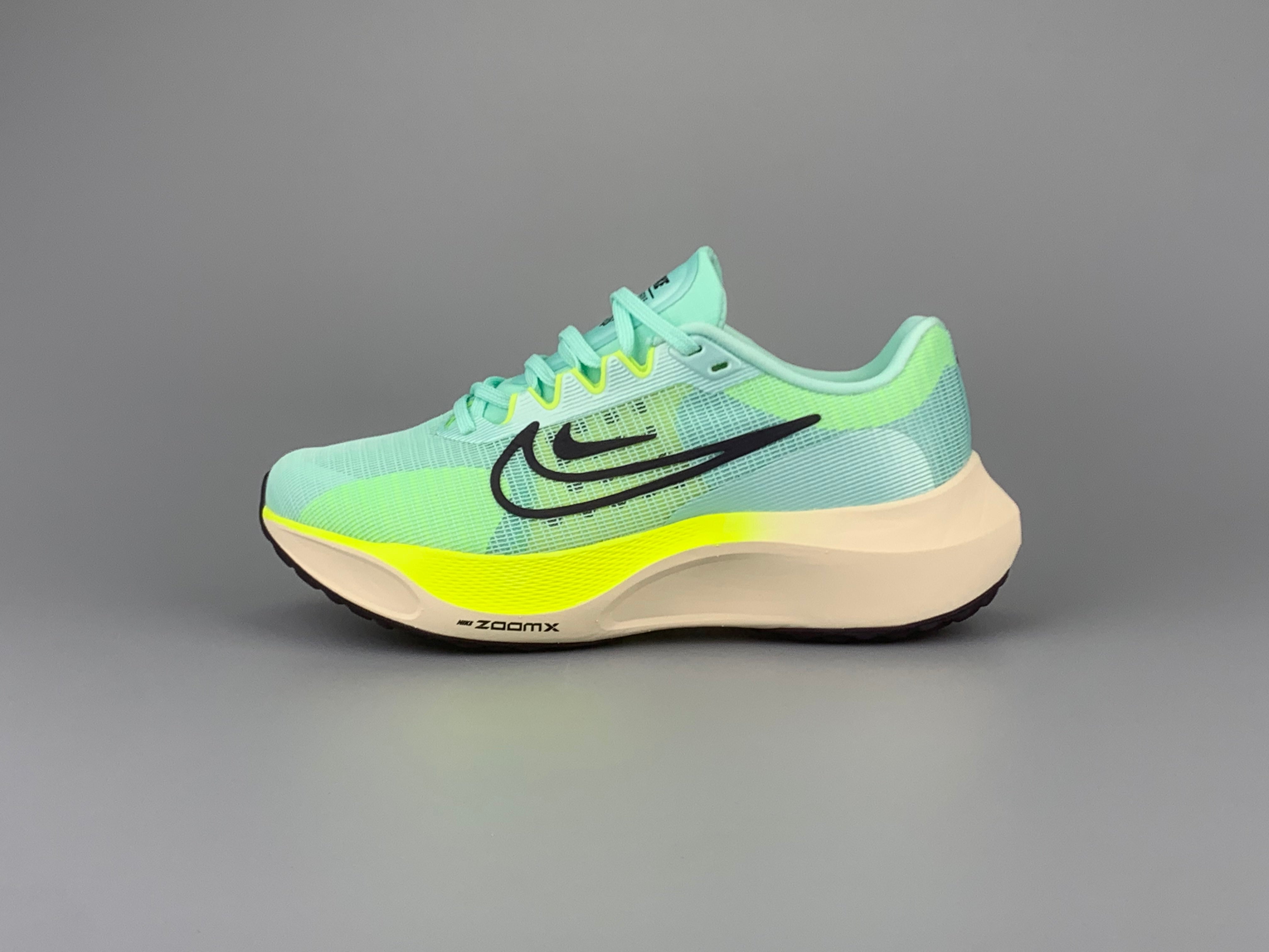 Nike Air ZoomX Fly 5 'Mint Foam' Verde 2