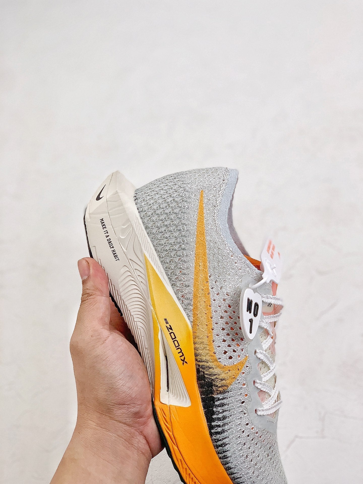 Nike Air Zoom X Vaporfly 3 - Cinza/Laranja