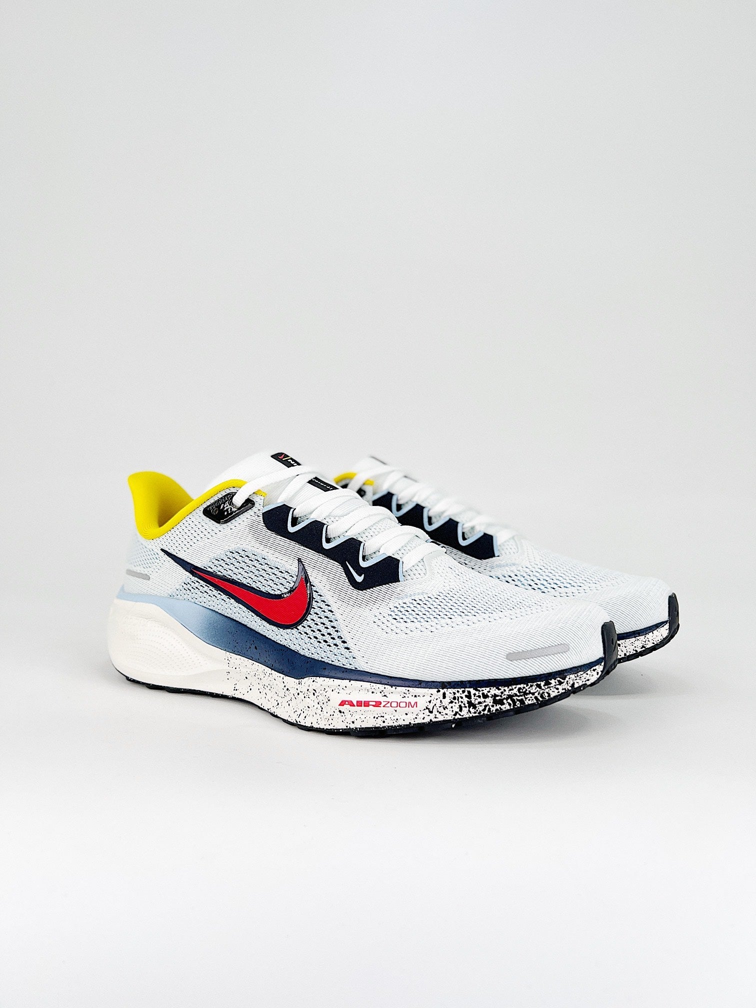 Nike Pegasus 41 - Branco/Azul
