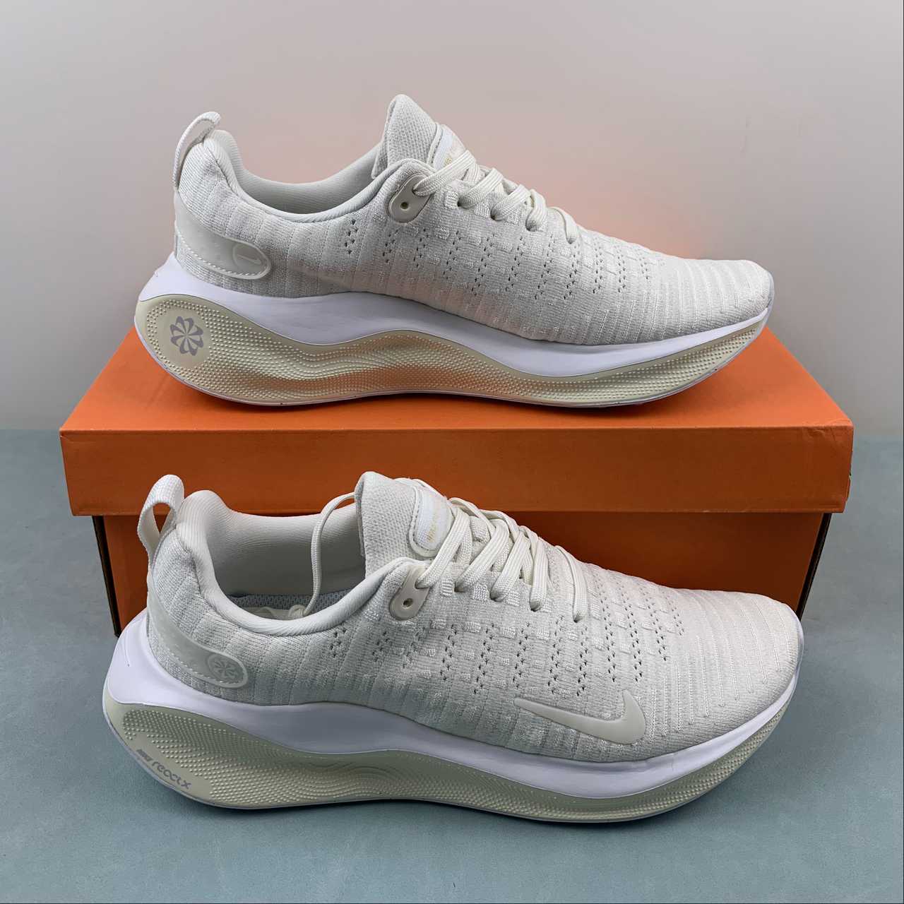 Nike Infinity Run 4 - Branco/Bege